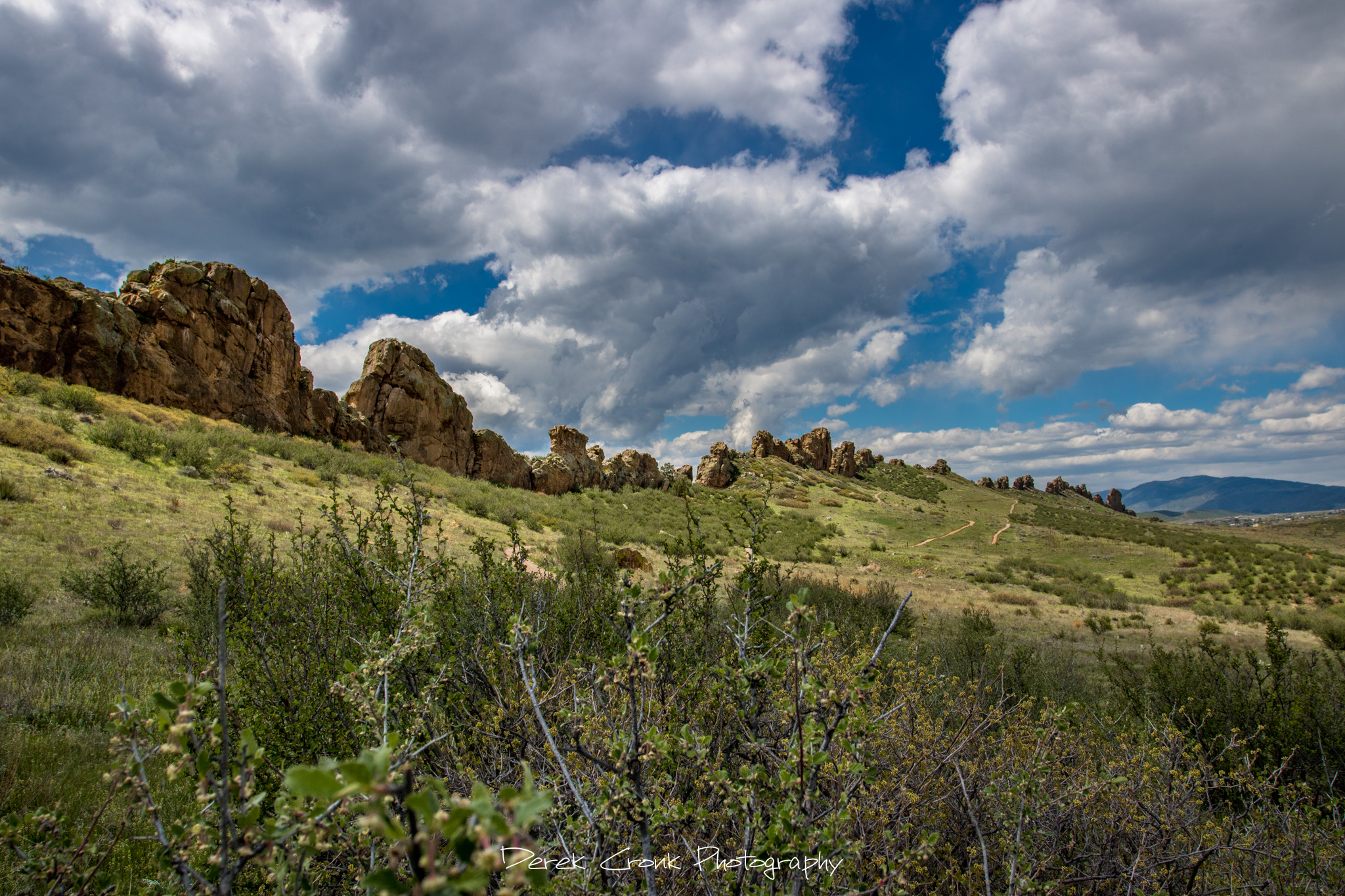 Canon EOS 750D (EOS Rebel T6i / EOS Kiss X8i) + Canon EF 17-40mm F4L USM sample photo. Devil's backbone photography