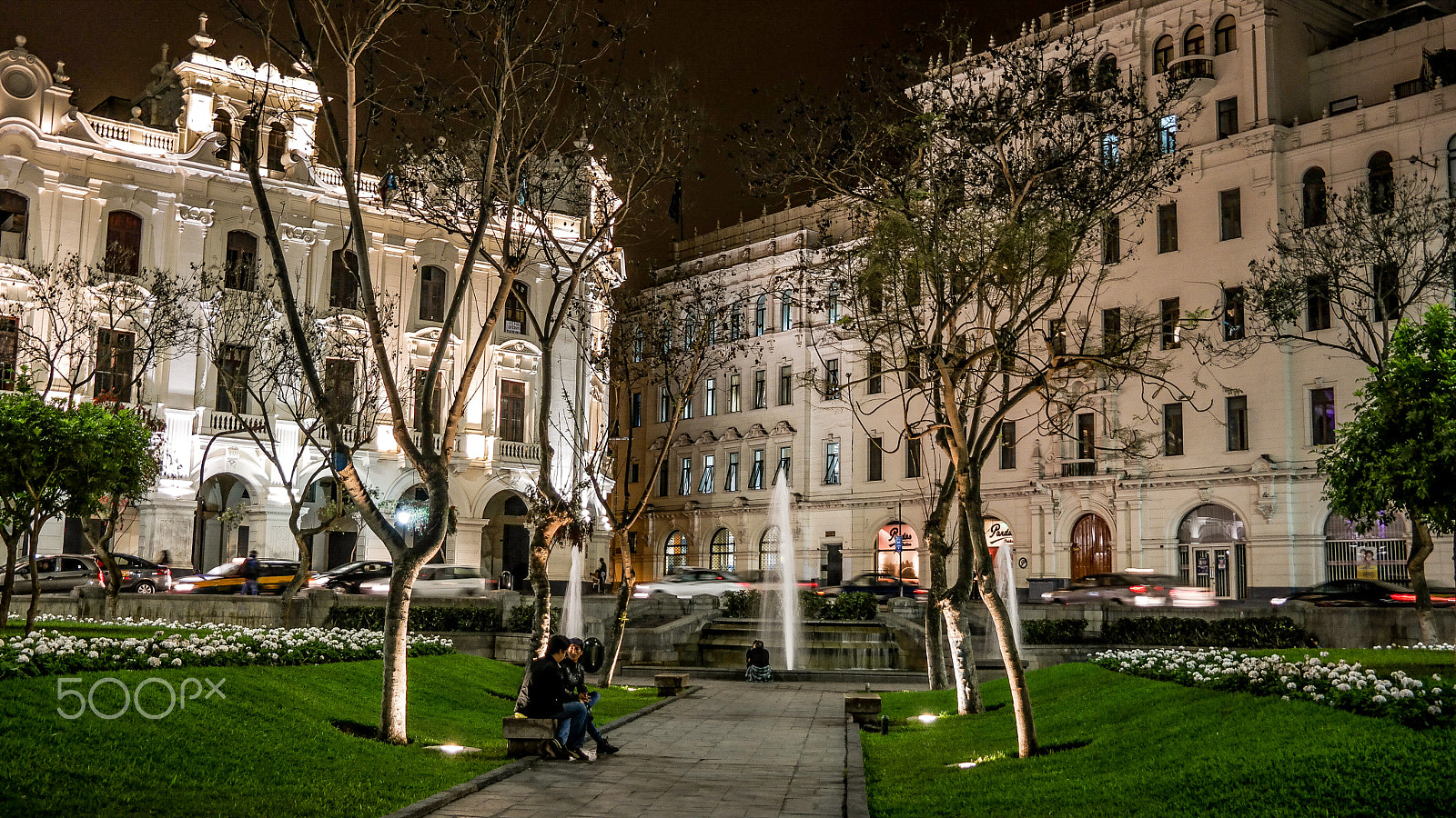 NX 18-55mm F3.5-5.6 sample photo. Plaza san martín photography