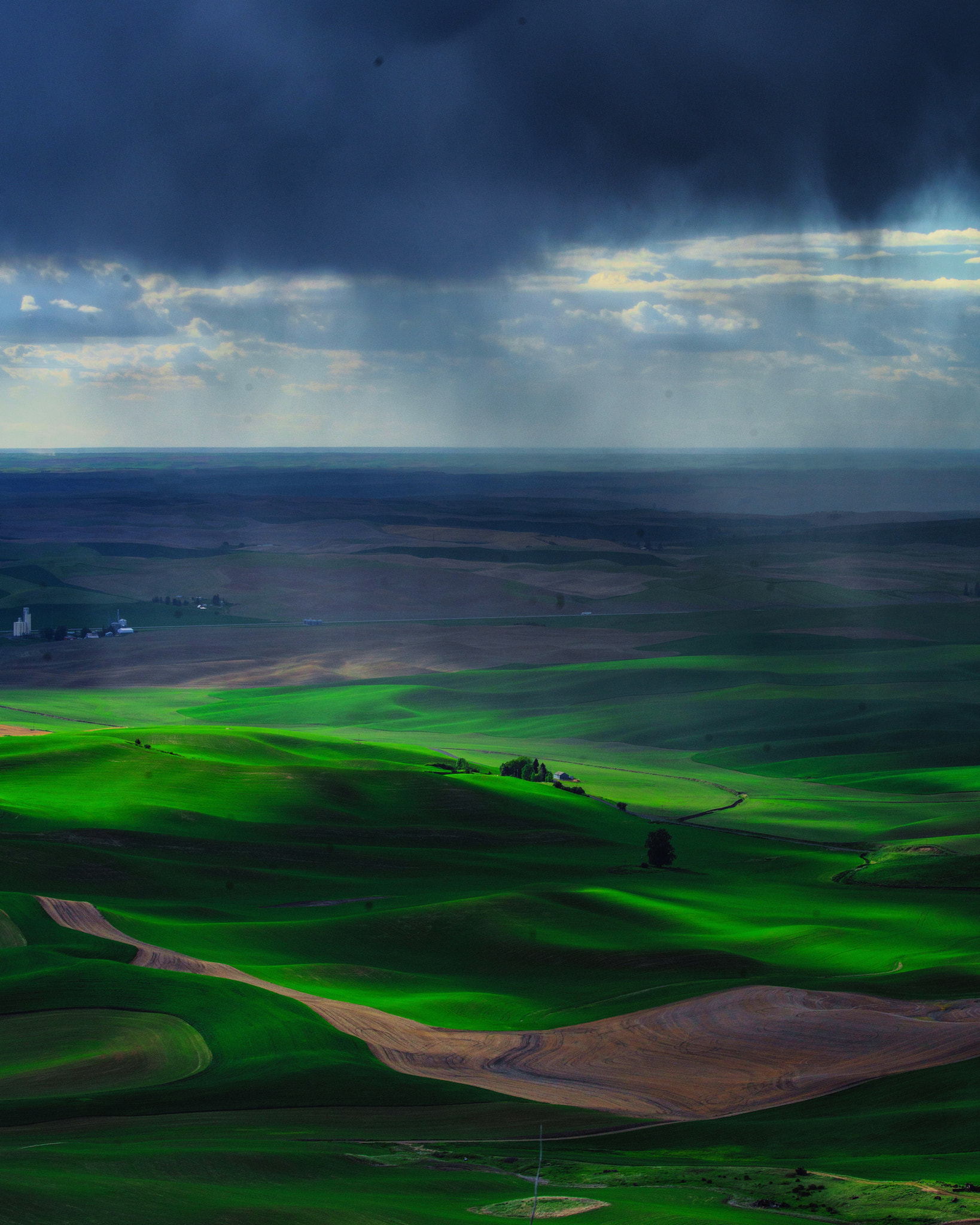 Canon EF 100-400mm F4.5-5.6L IS II USM sample photo. Palouse storm photography