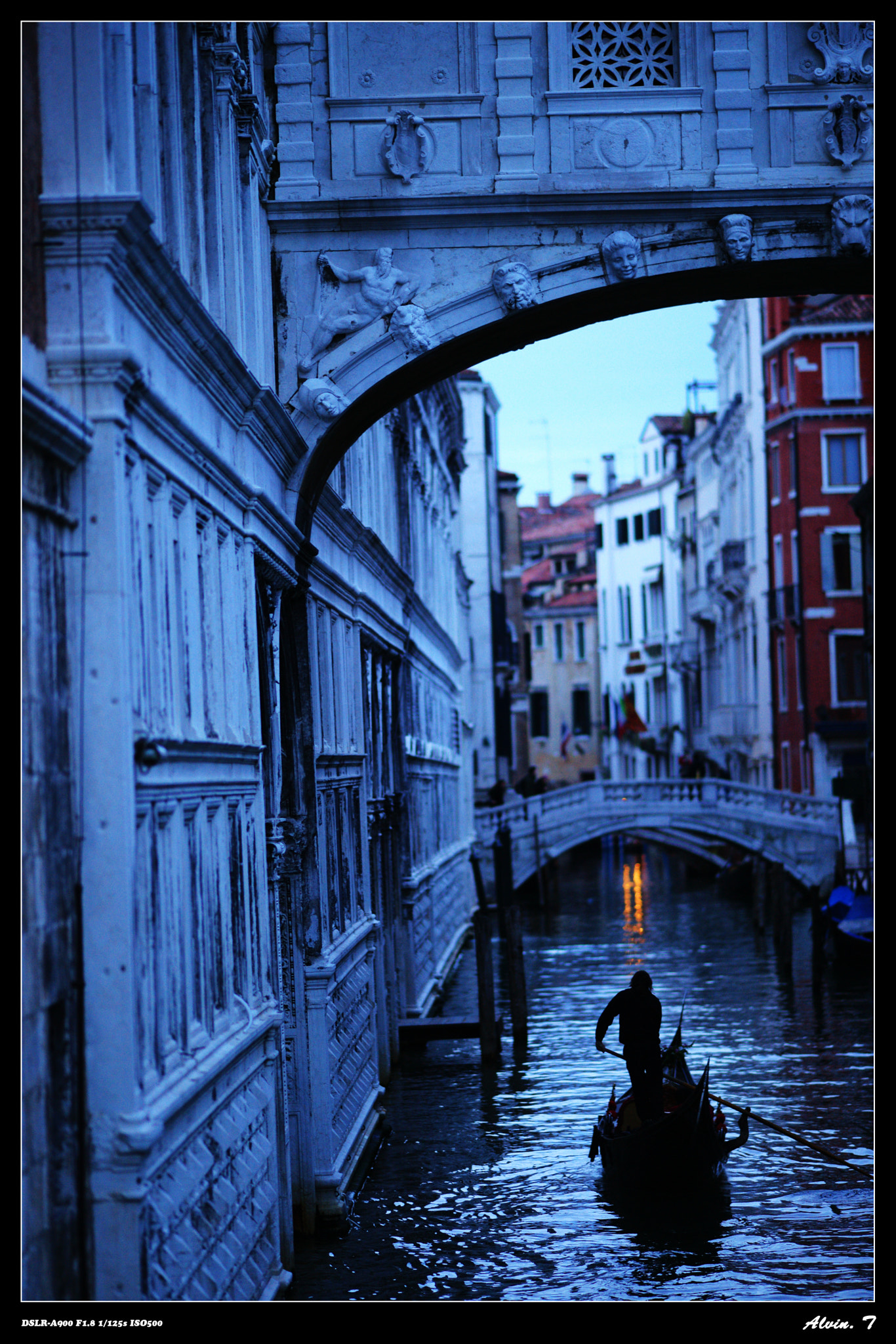 Sony Sonnar T* 135mm F1.8 ZA sample photo. Venice - ponte dei sospiri photography
