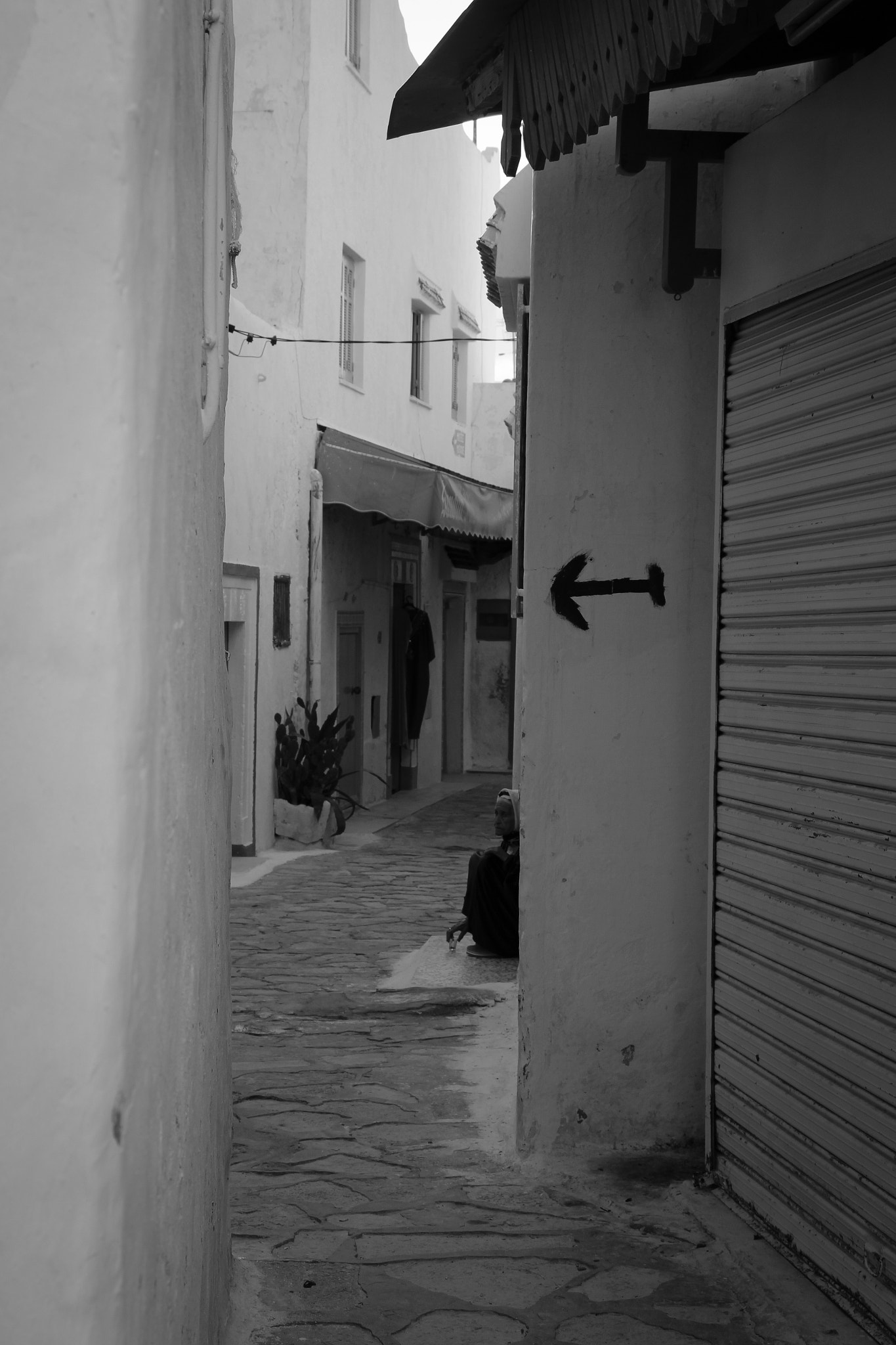Canon EOS 700D (EOS Rebel T5i / EOS Kiss X7i) + Canon EF-S 18-135mm F3.5-5.6 IS STM sample photo. Medina old town hammamet photography