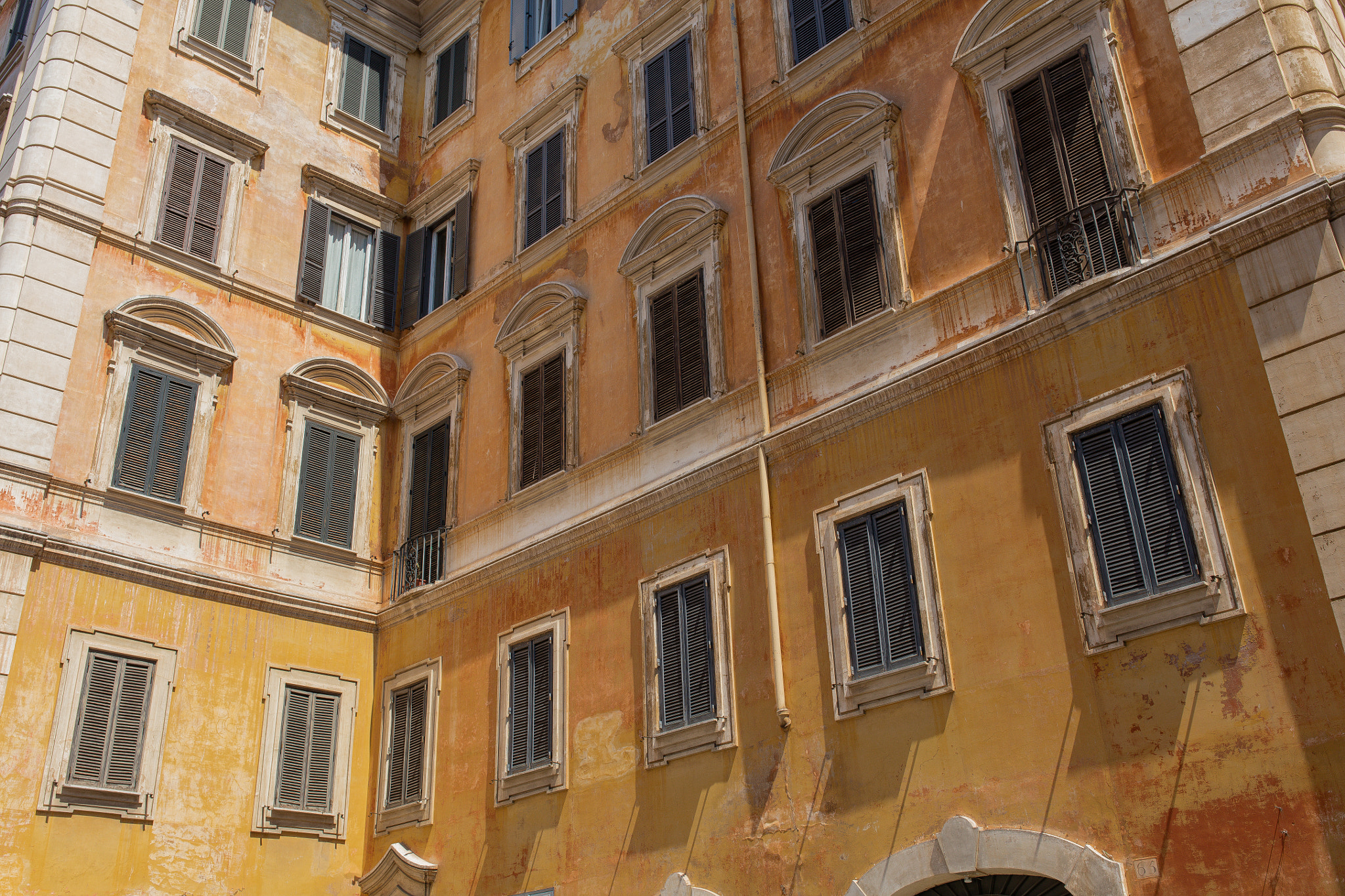 Sigma 35mm F1.4 DG HSM Art sample photo. Colors of rome photography