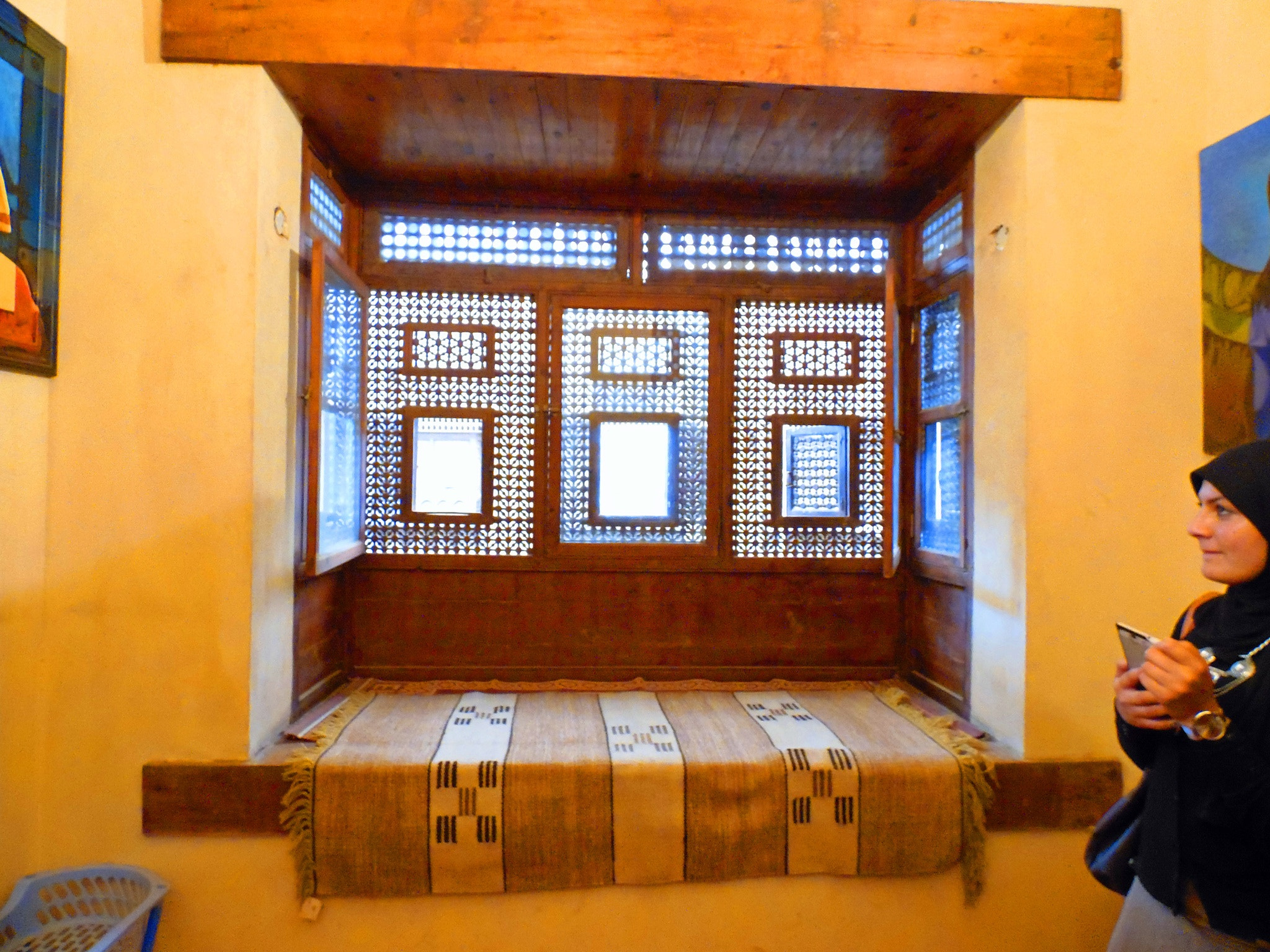 Samsung WB2200F sample photo. Old egypt, window, light, colors. photography