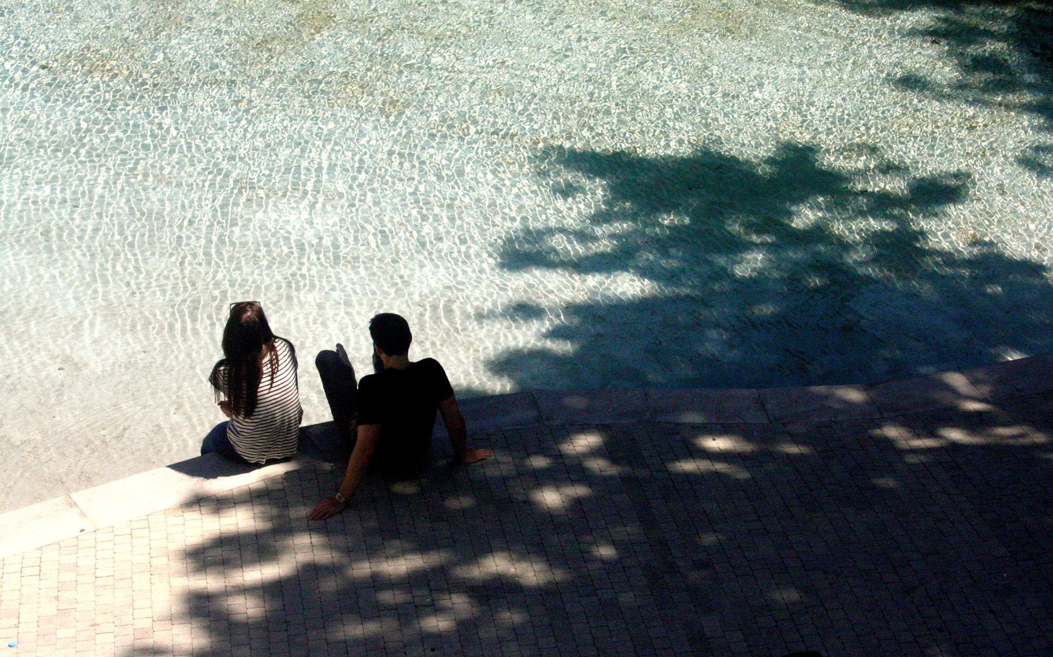 Canon EF-S 18-55mm F3.5-5.6 sample photo. Pliegues en el agua por el viento photography