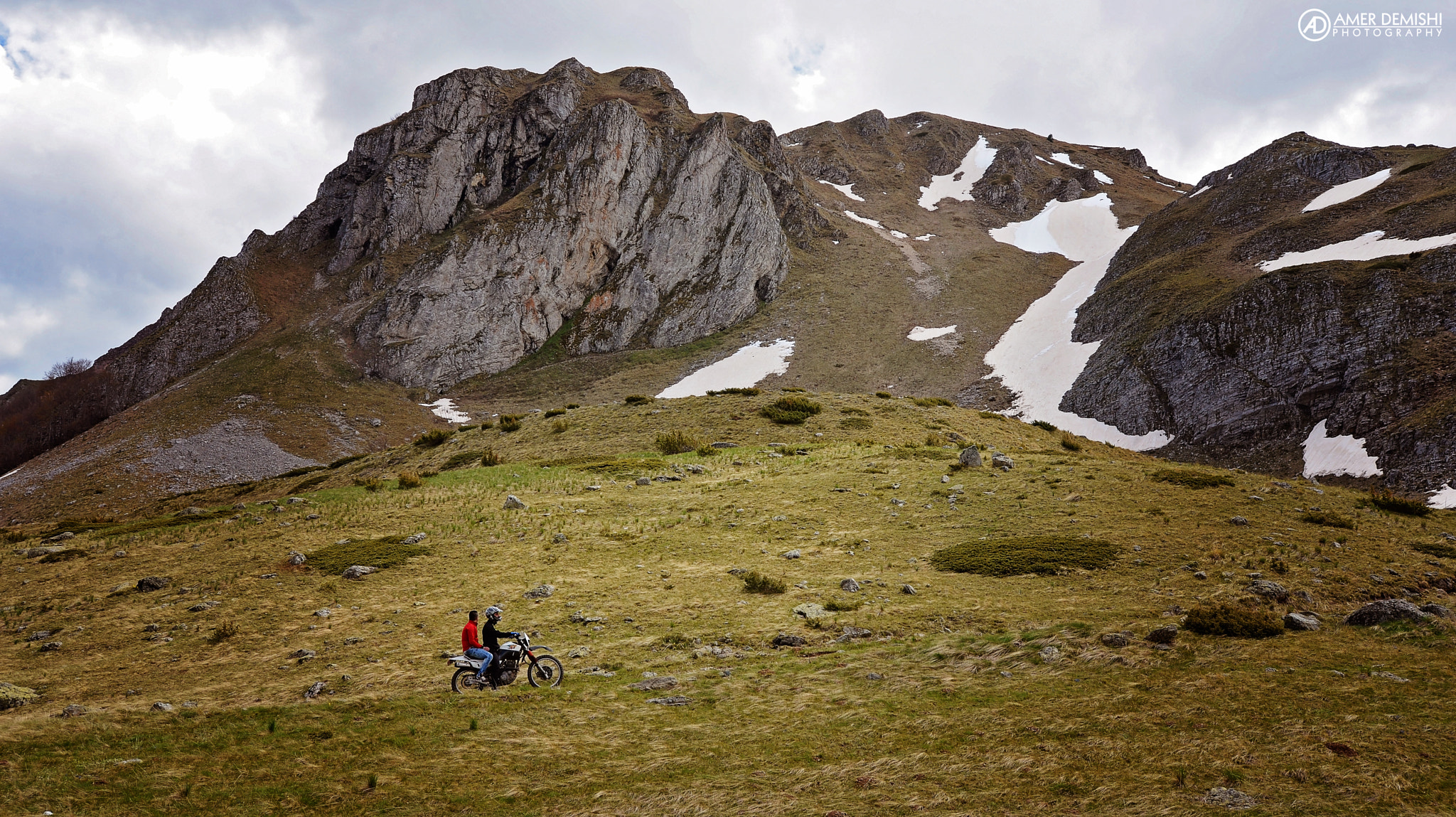 AF-S Nikkor 300mm f/2.8D IF-ED II sample photo. Hiking and mountain biking | labunishki bacila photography