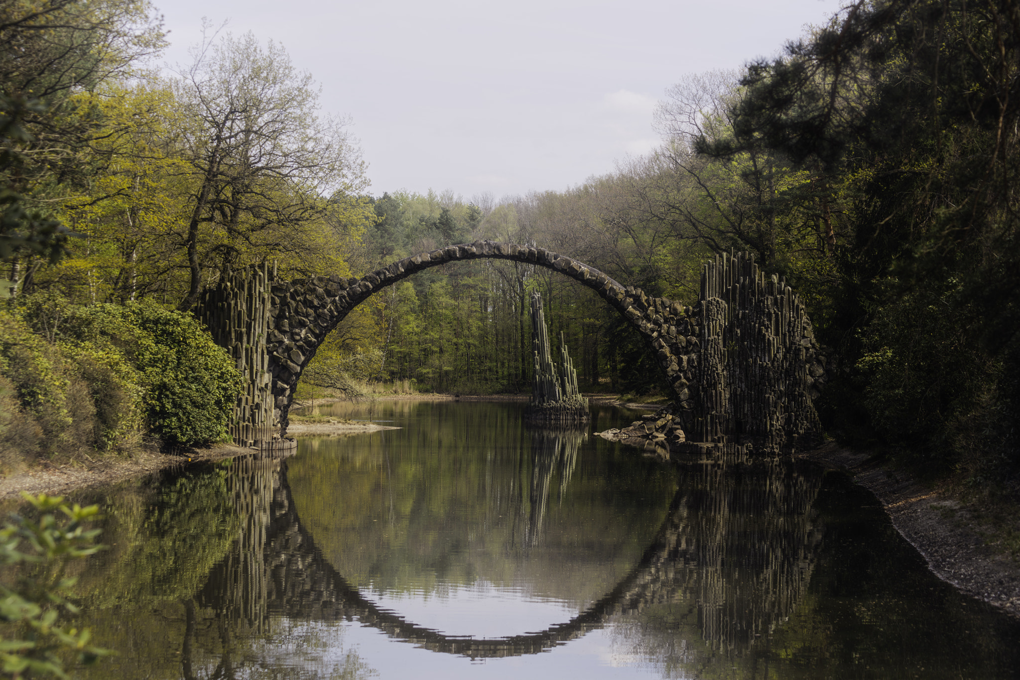 Canon EOS 5DS R sample photo. An optical illusion photography