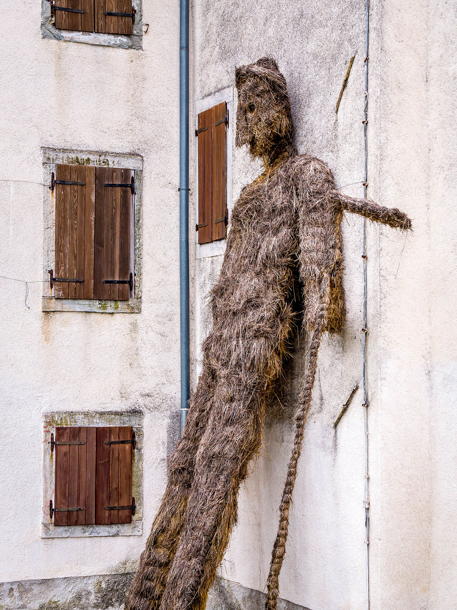 Panasonic Lumix DMC-GH3 sample photo. Giant straw man photography