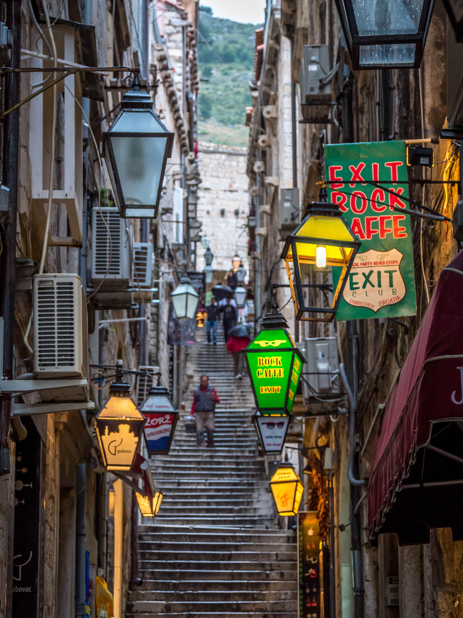 Panasonic Lumix DMC-GH3 sample photo. Lantern alley dubrovnik photography