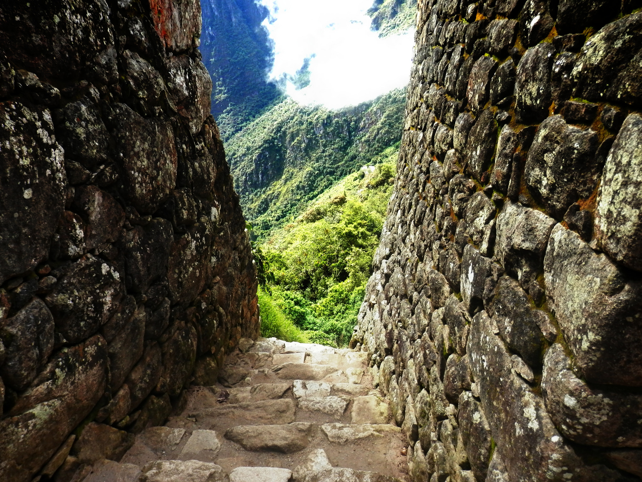 Olympus SZ-12 sample photo. Machu pichu photography