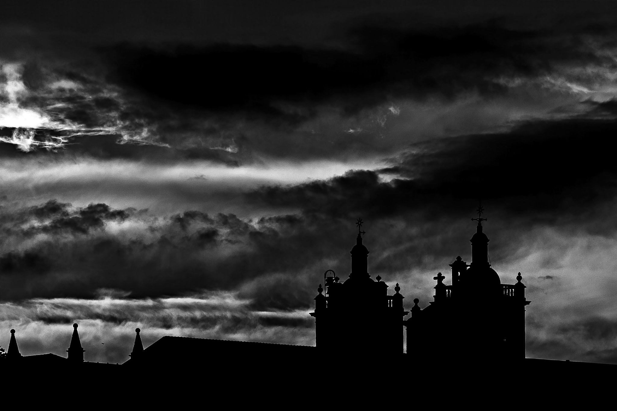 Canon EOS 500D (EOS Rebel T1i / EOS Kiss X3) sample photo. Stormy days. photography