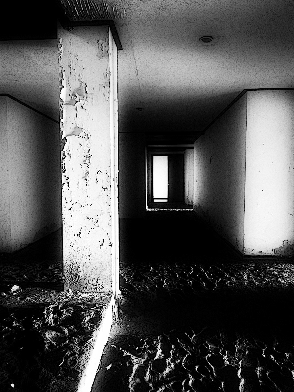 Panasonic Lumix G Vario 7-14mm F4 ASPH sample photo. Outlines (experimenting) photography