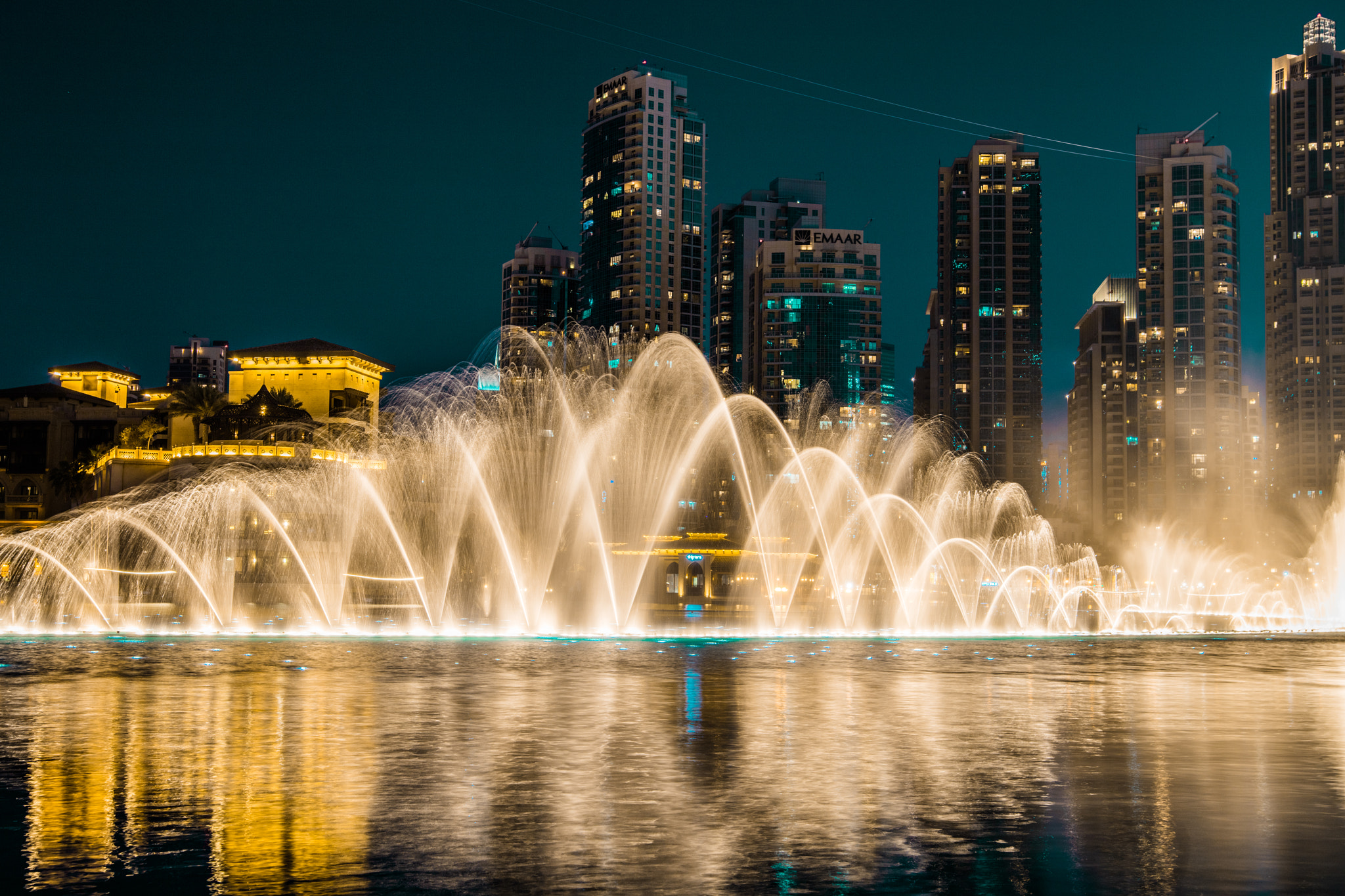 Canon EOS 5DS + Tamron AF 28-75mm F2.8 XR Di LD Aspherical (IF) sample photo. Dubai fountain at night photography