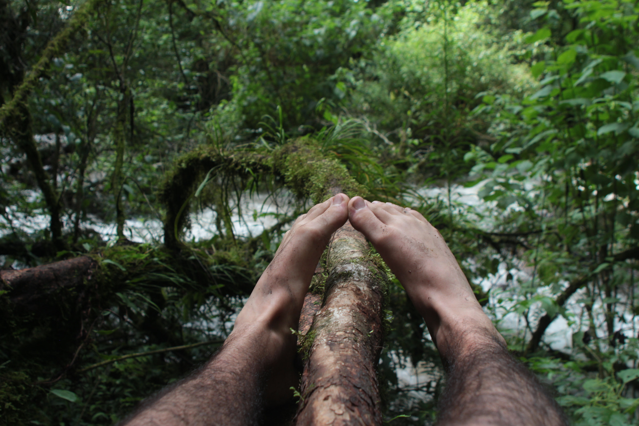 Canon EF 28-105mm f/3.5-4.5 USM sample photo. Da feet photography