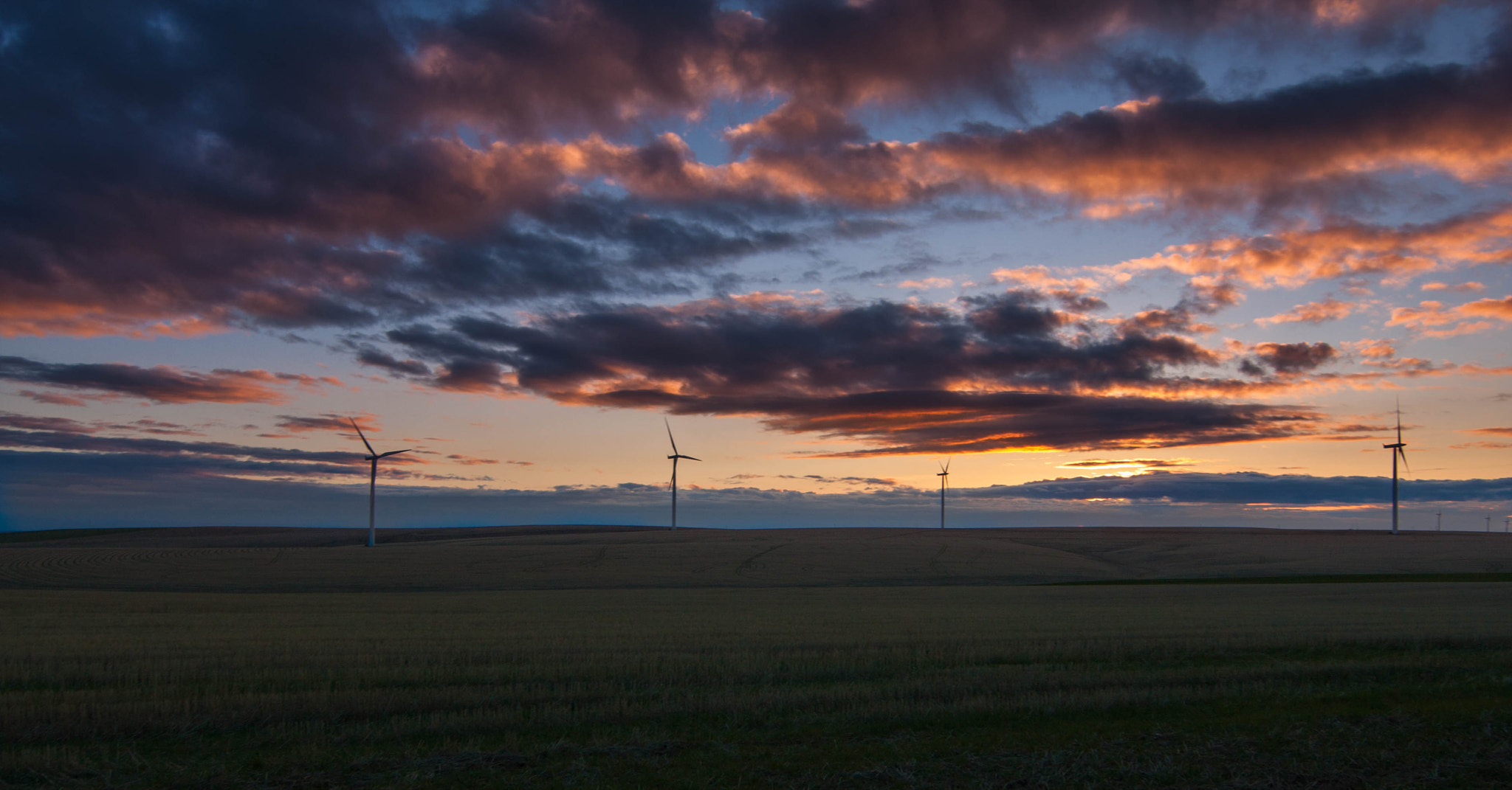 Canon EF 14mm F2.8L II USM sample photo. Sunset in milton freewater oregon photography