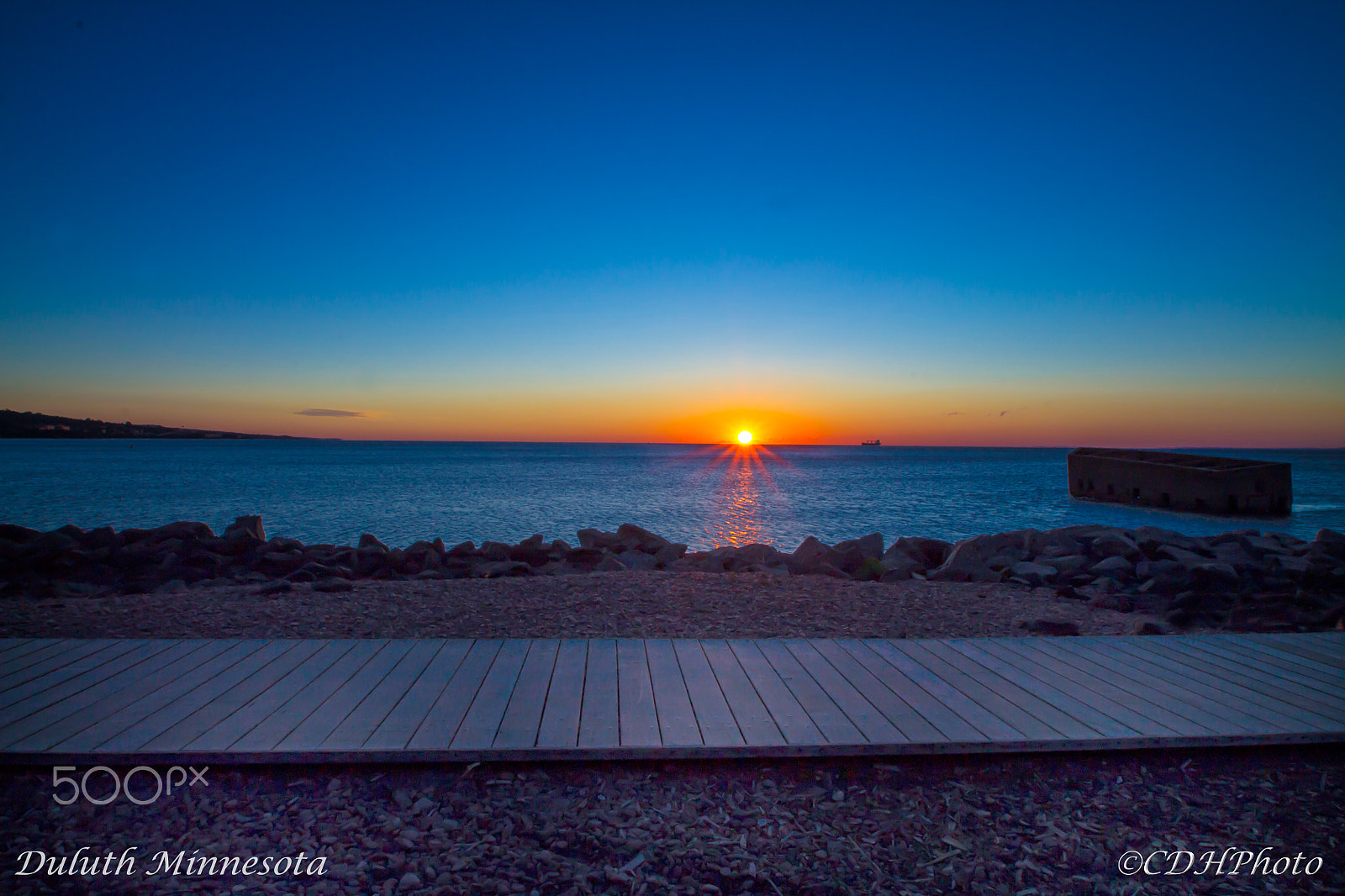 Sigma 10-20mm F3.5 EX DC HSM sample photo. Duluth sunrise photography