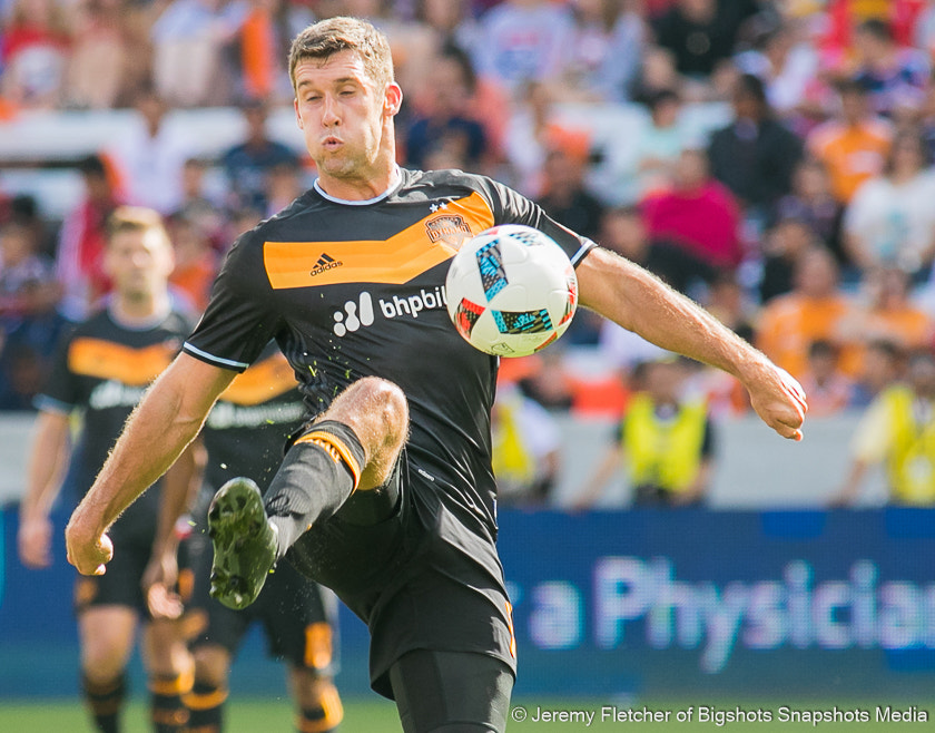 Canon EOS 7D Mark II + Sigma 100-300mm f/4 sample photo. Mls soccer players photography
