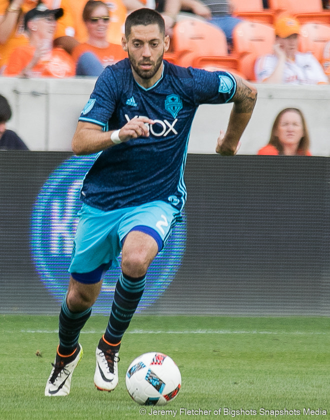 Canon EOS 7D Mark II + Sigma 100-300mm f/4 sample photo. Mls soccer players photography