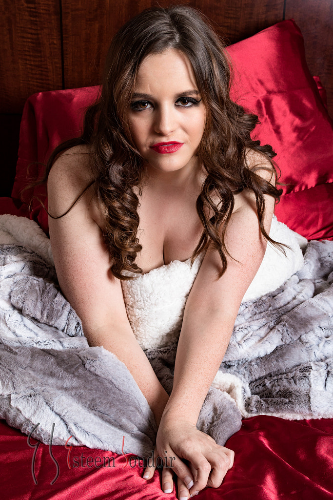 Bella Sparkles by Russ / 500px