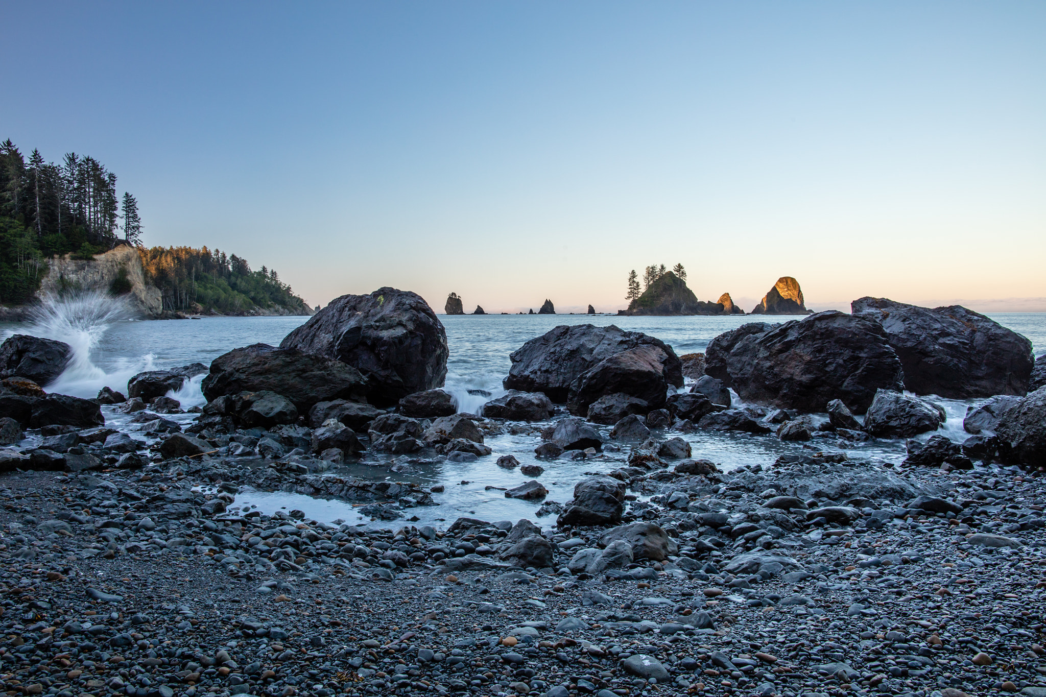 Canon EF 24mm F1.4L II USM sample photo. Rocky beach photography