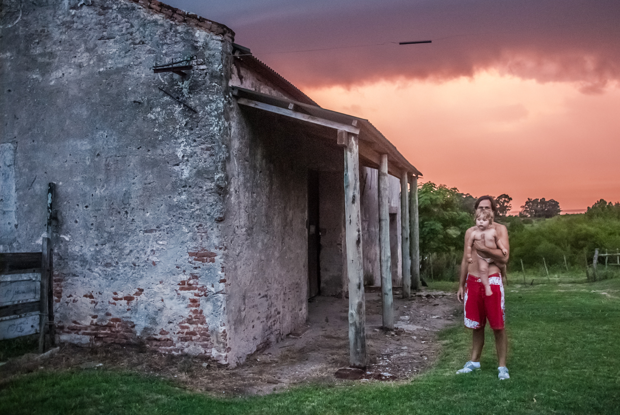 Nikon D200 + Sigma 18-200mm F3.5-6.3 DC sample photo. Tormenta en el campo photography