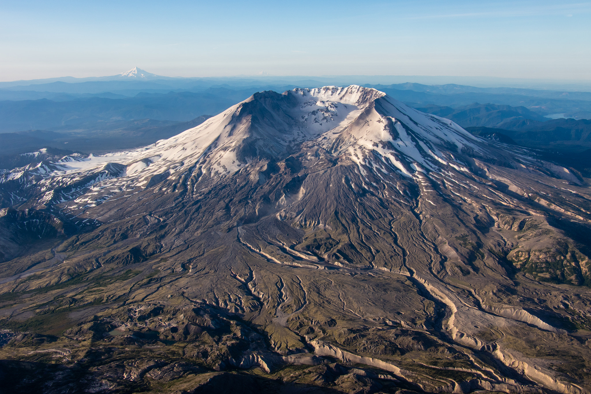 Canon EOS 7D Mark II + Canon EF-S 18-135mm F3.5-5.6 IS STM sample photo. Mt. st. helens photography