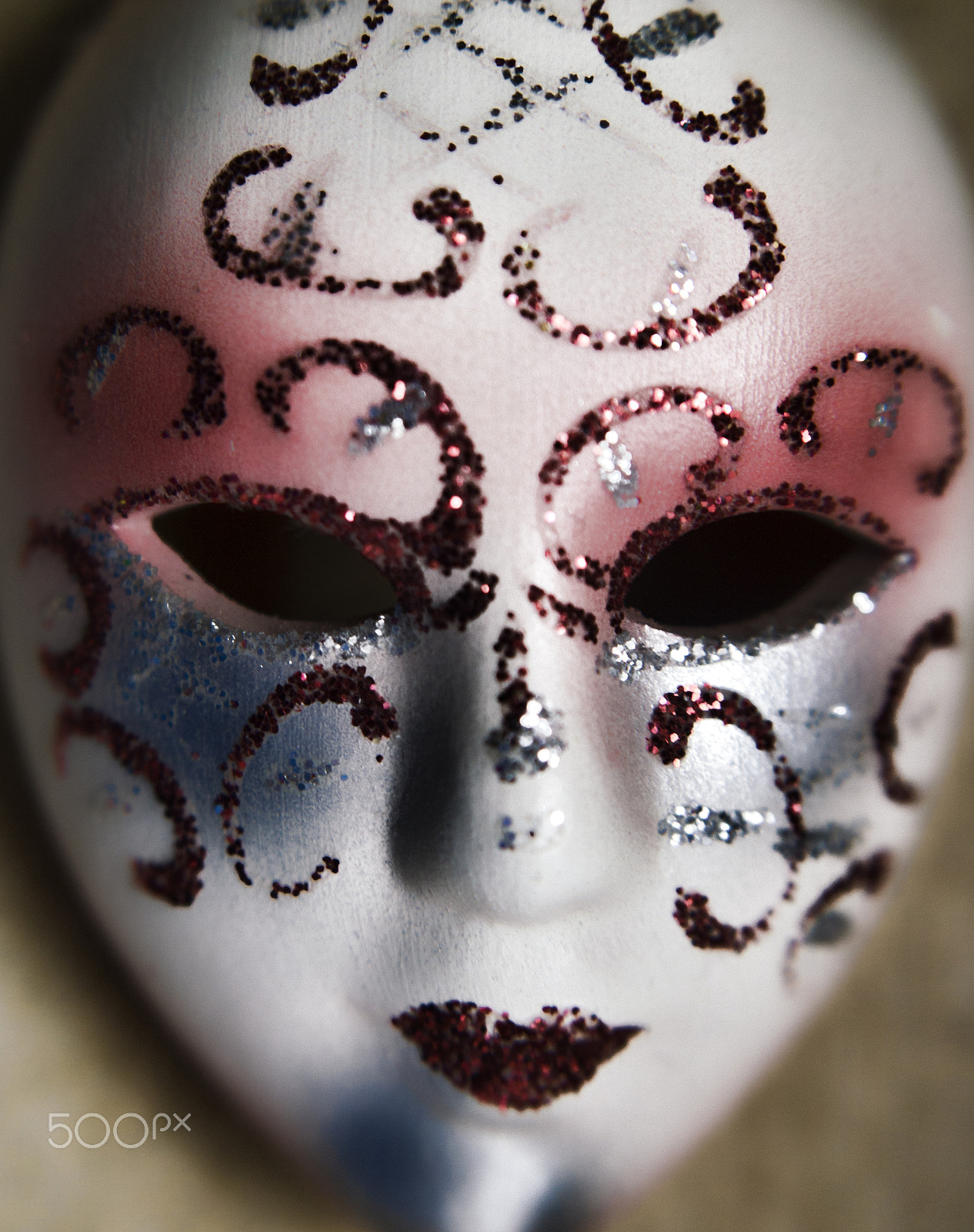 Samsung NX 20-50mm F3.5-5.6 ED sample photo. Mask close-up photography