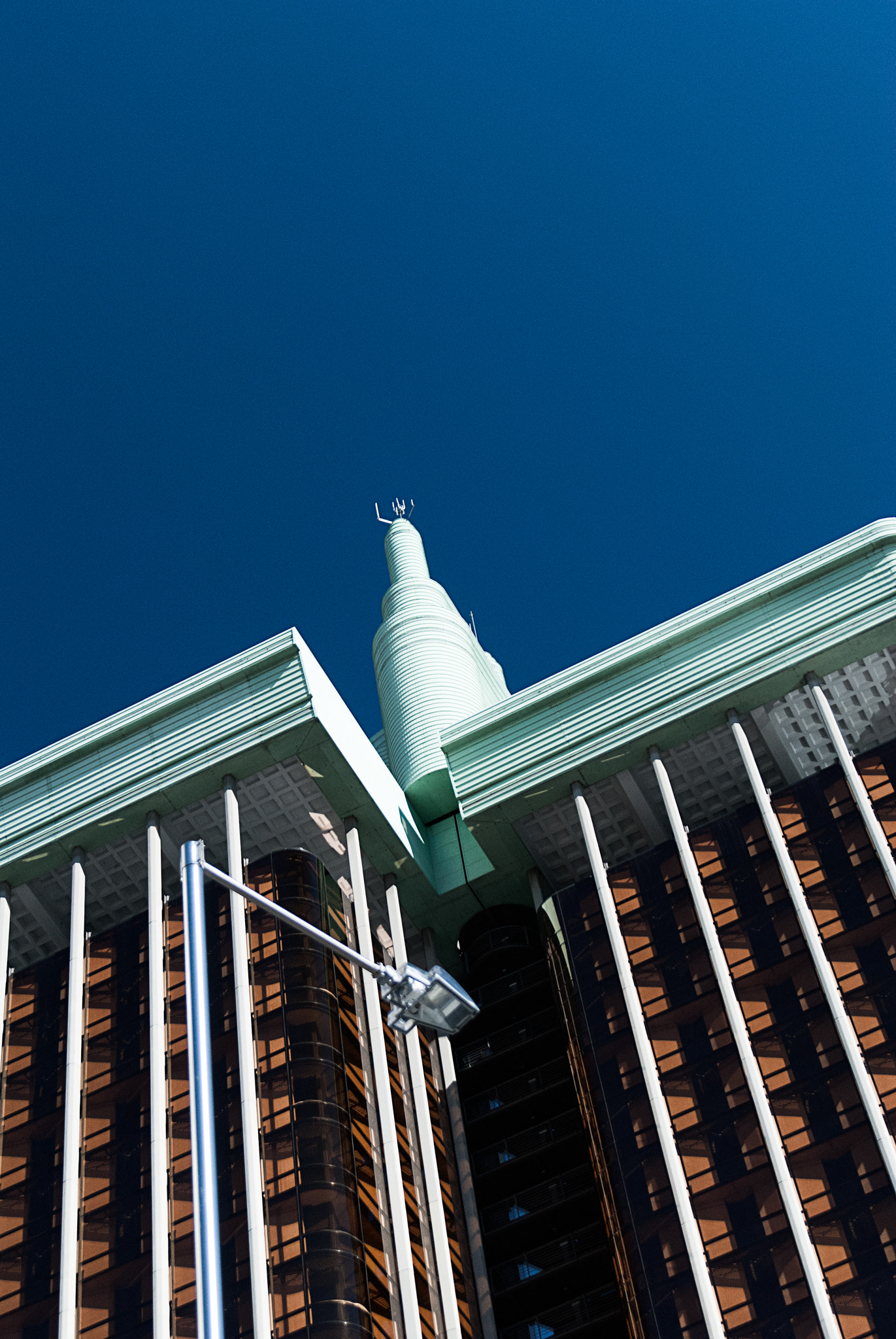 Nikon D3000 sample photo. Lines of madrid photography