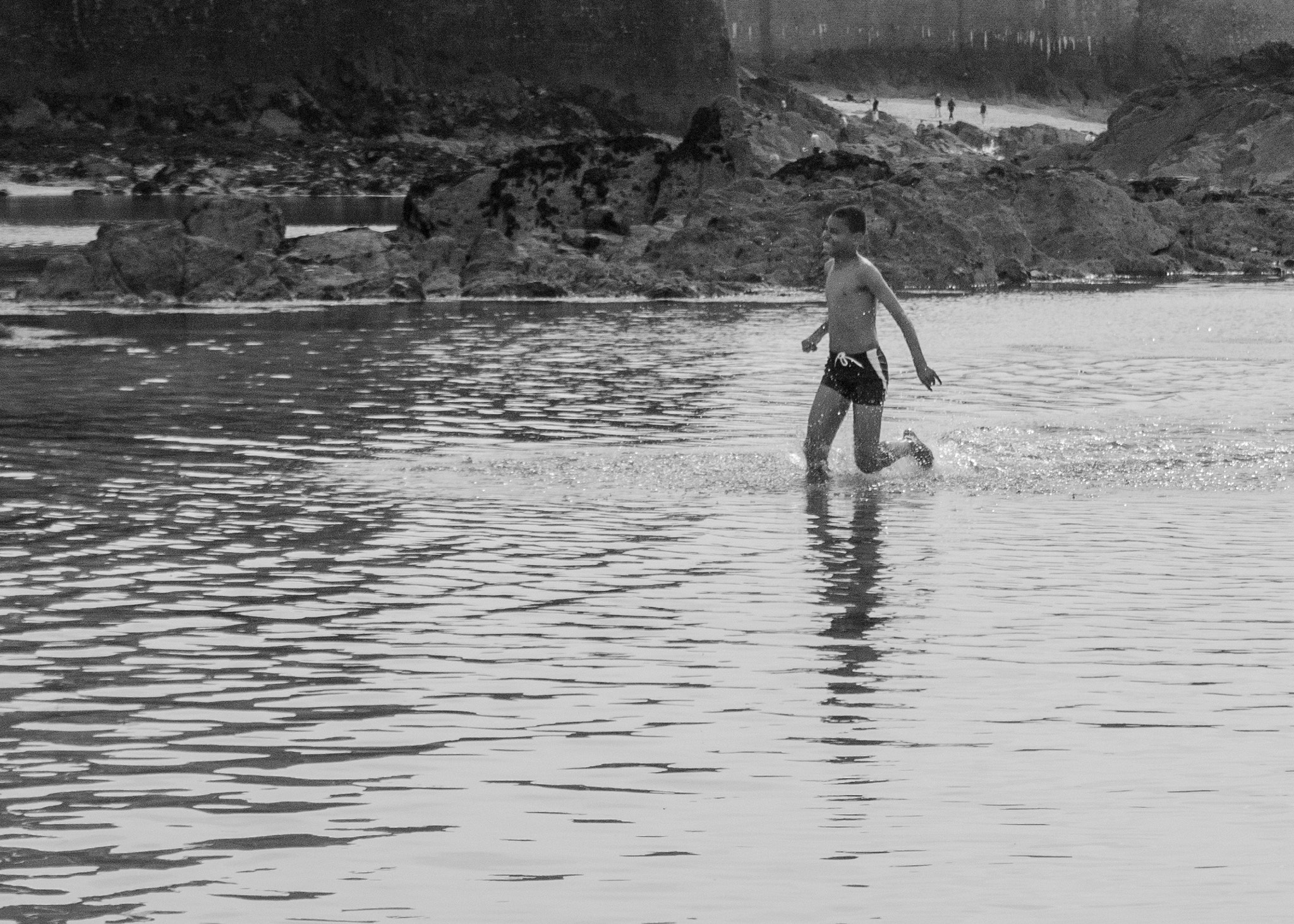 Sony SLT-A35 sample photo. Run . . . photography