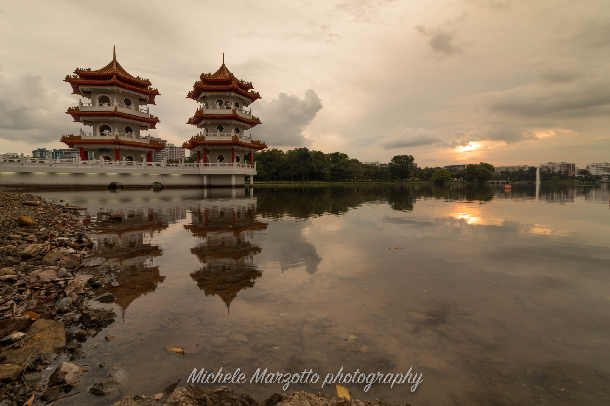 Canon EOS 80D sample photo. Sunset with twin pagoda photography