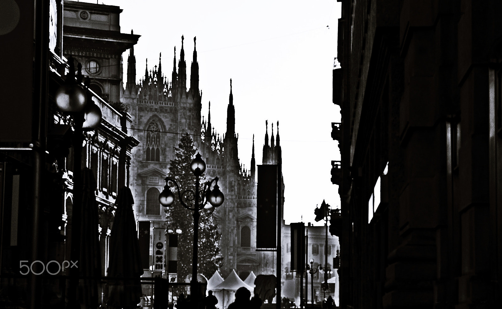 Sony Alpha NEX-3 sample photo. Cathedral photography