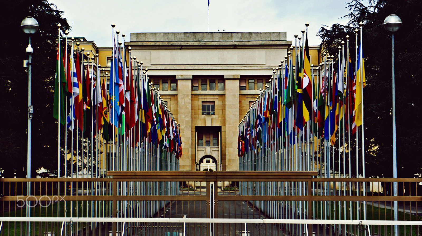 Sony Alpha NEX-3 sample photo. United nations photography