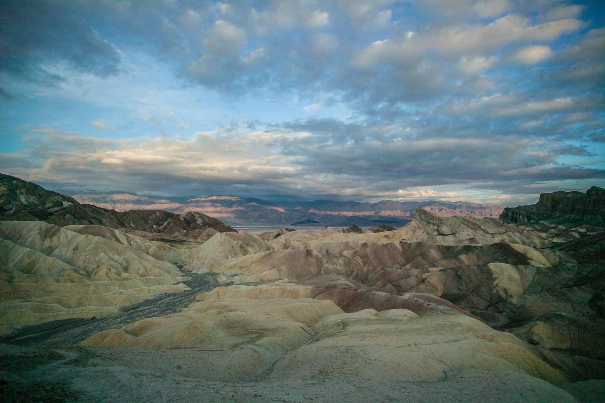 Canon EOS-1Ds + Canon EF 17-40mm F4L USM sample photo. Death valley, u.s.a. photography