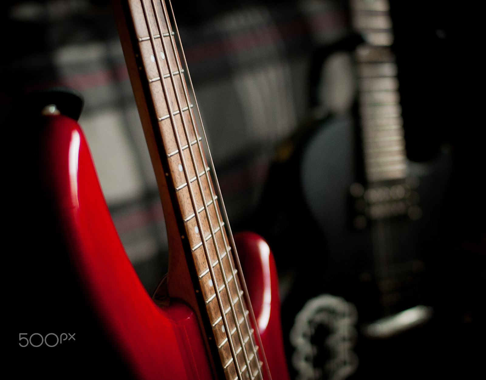 Nikon D300 + Sigma 30mm F1.4 EX DC HSM sample photo. Four and six strings photography