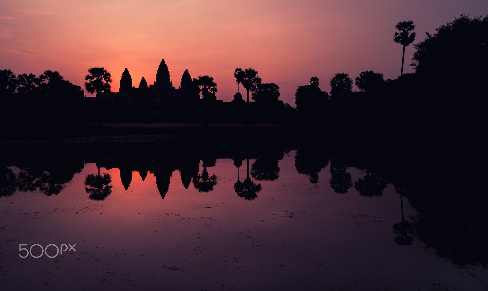 Samsung NX1 + Samsung NX 16mm F2.4 Pancake sample photo. Cambodia's amazing sunrise photography