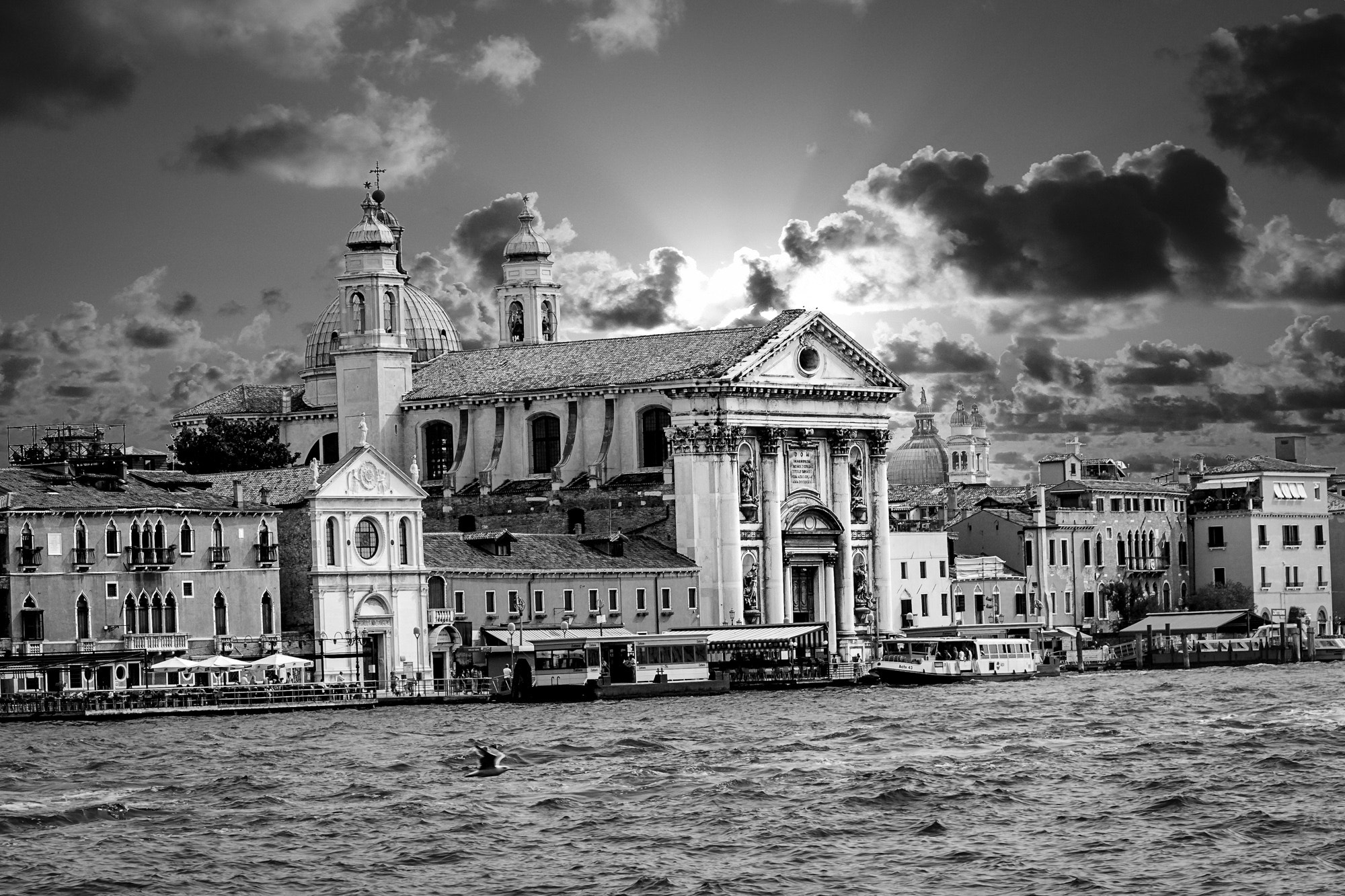 Sigma 18-250mm F3.5-6.3 DC OS HSM sample photo. Church of gesuati photography