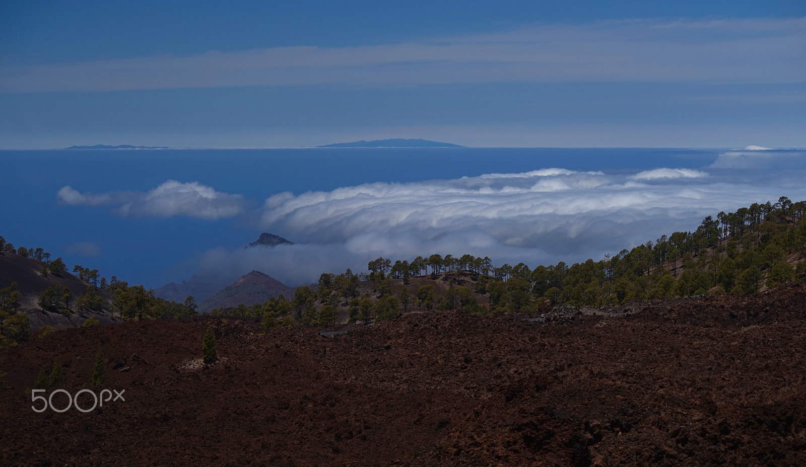 Sony FE 70-200mm F4 G OSS sample photo. Ocean of clouds photography