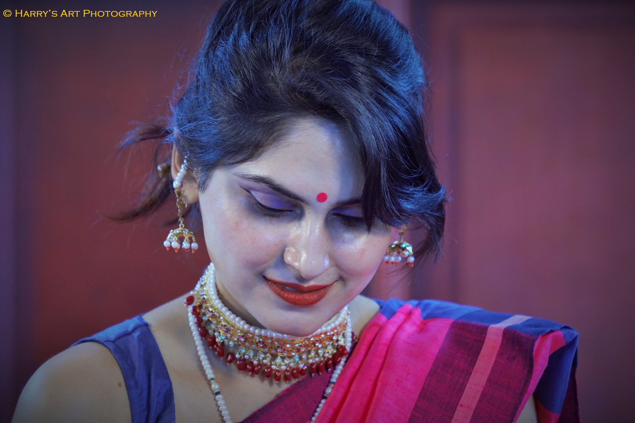 Sony 70-200mm F2.8 G SSM II sample photo. Shy smile photography