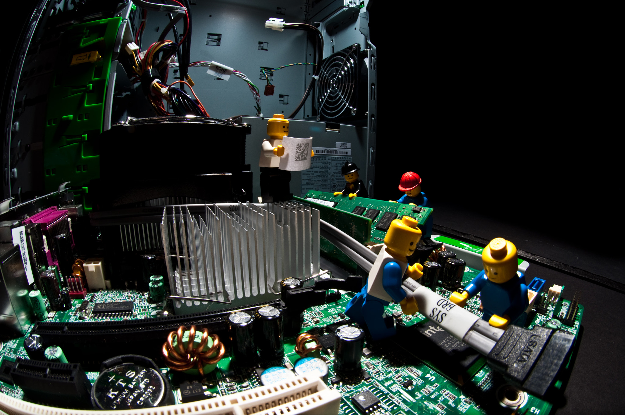 Nikon AF DX Fisheye-Nikkor 10.5mm F2.8G ED sample photo. Hardware maintenance photography