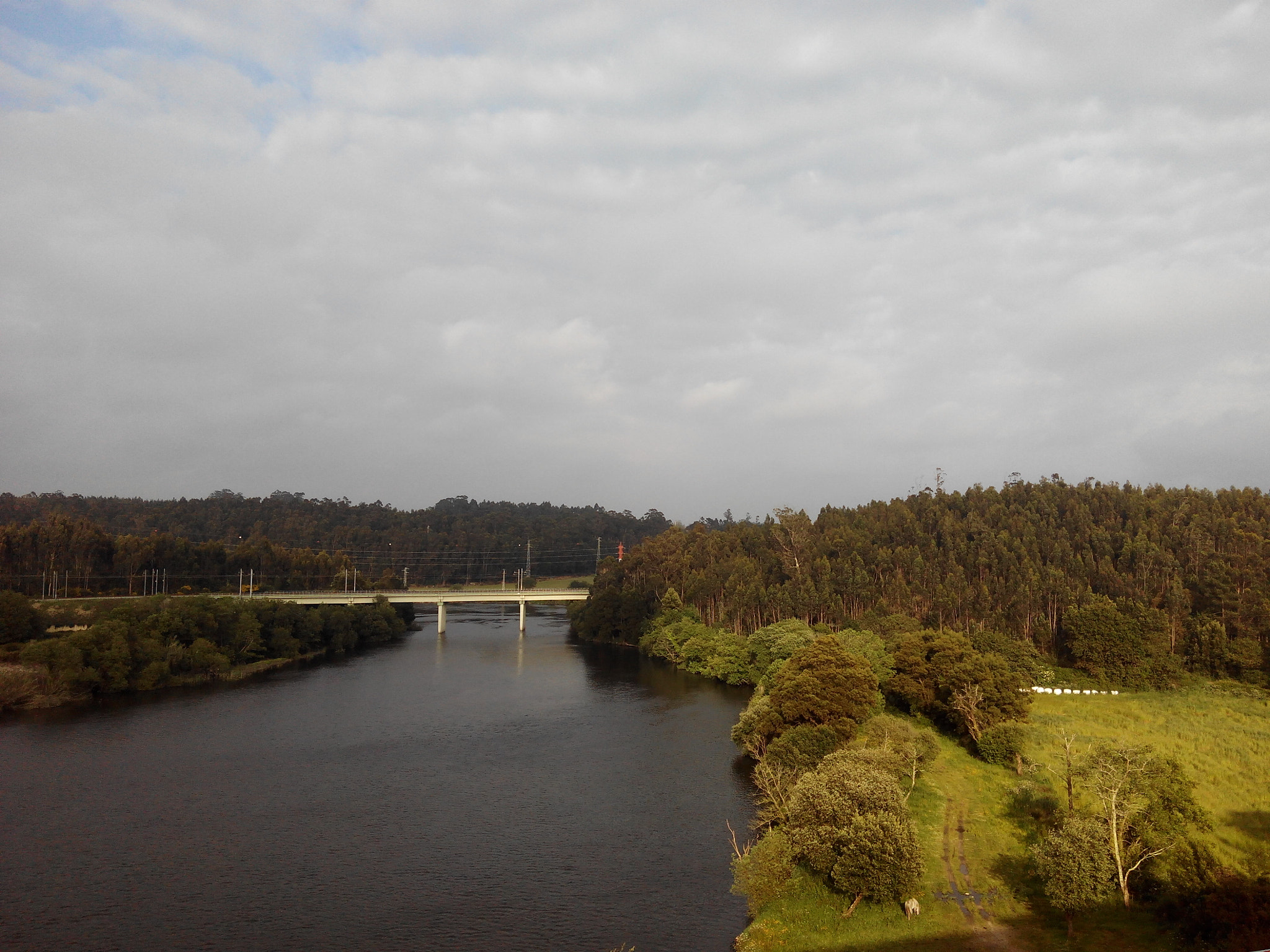 bq Aquaris E5 FHD sample photo. Ave river photography
