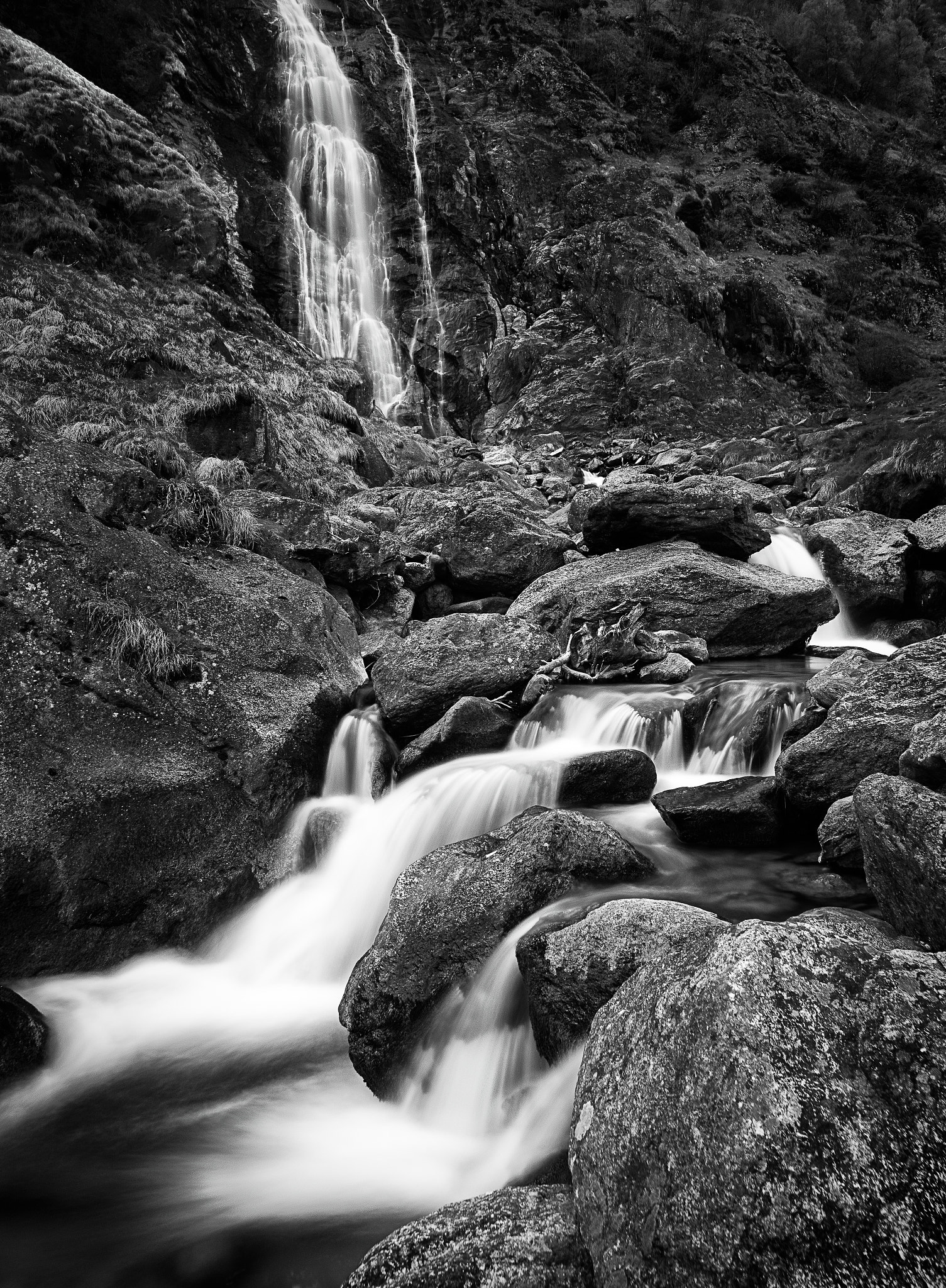 Sony SLT-A77 + Sigma 10-20mm F3.5 EX DC HSM sample photo. Cascade photography