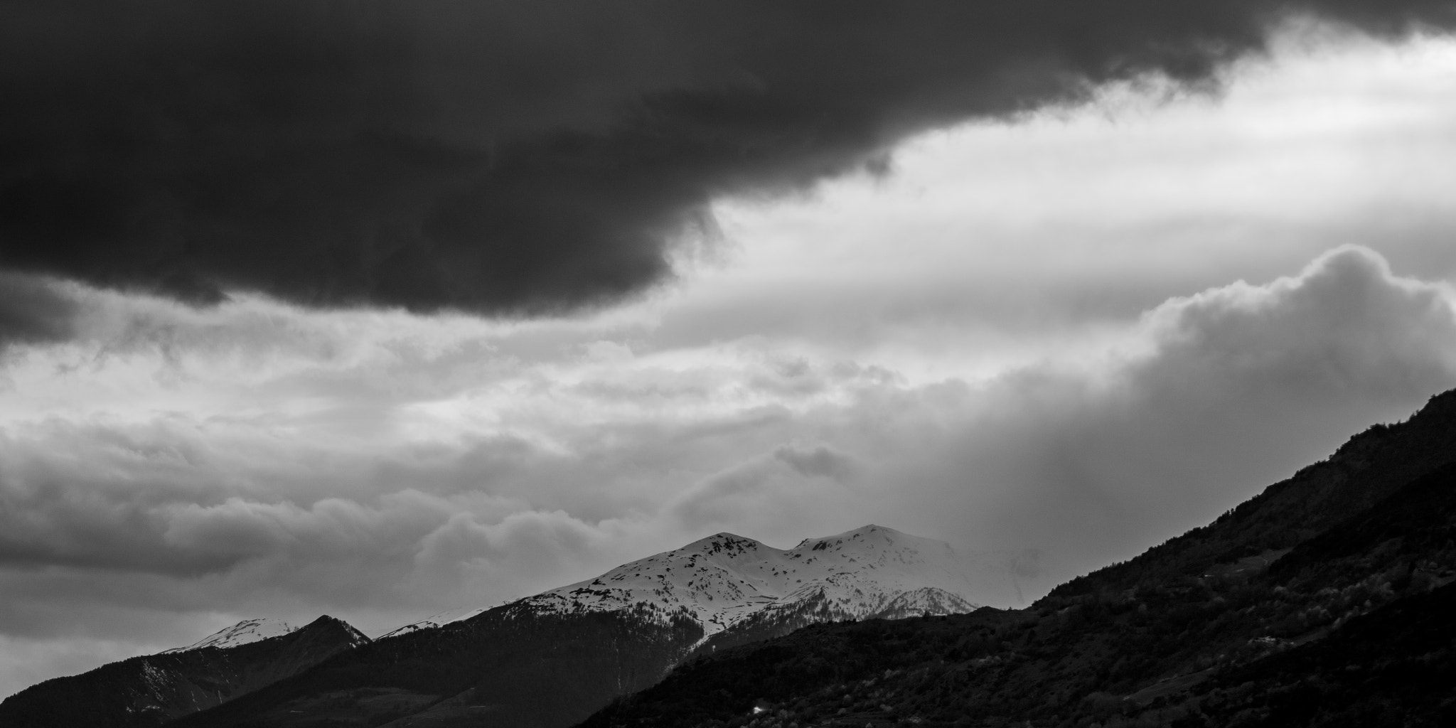 Tamron AF 70-300mm F4-5.6 Di LD Macro sample photo. Before the apocalypse pt.2 photography
