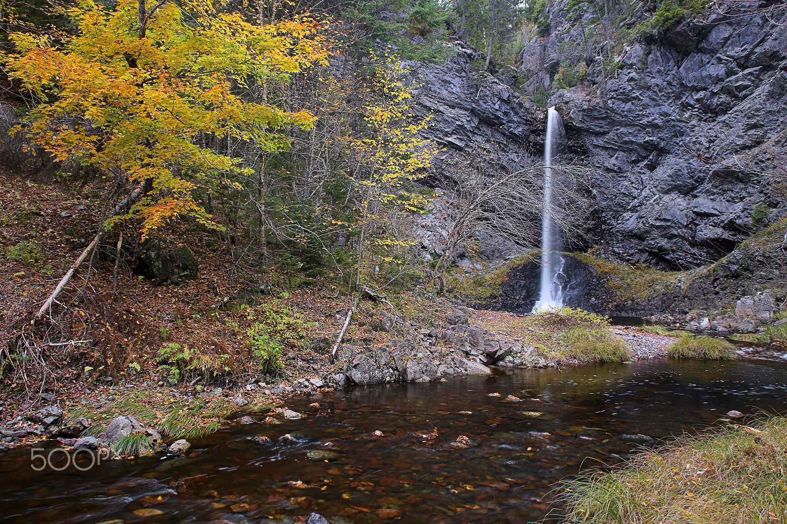 Canon EOS 6D + Canon EF 22-55mm f/4-5.6 USM sample photo. Harrington river falls photography