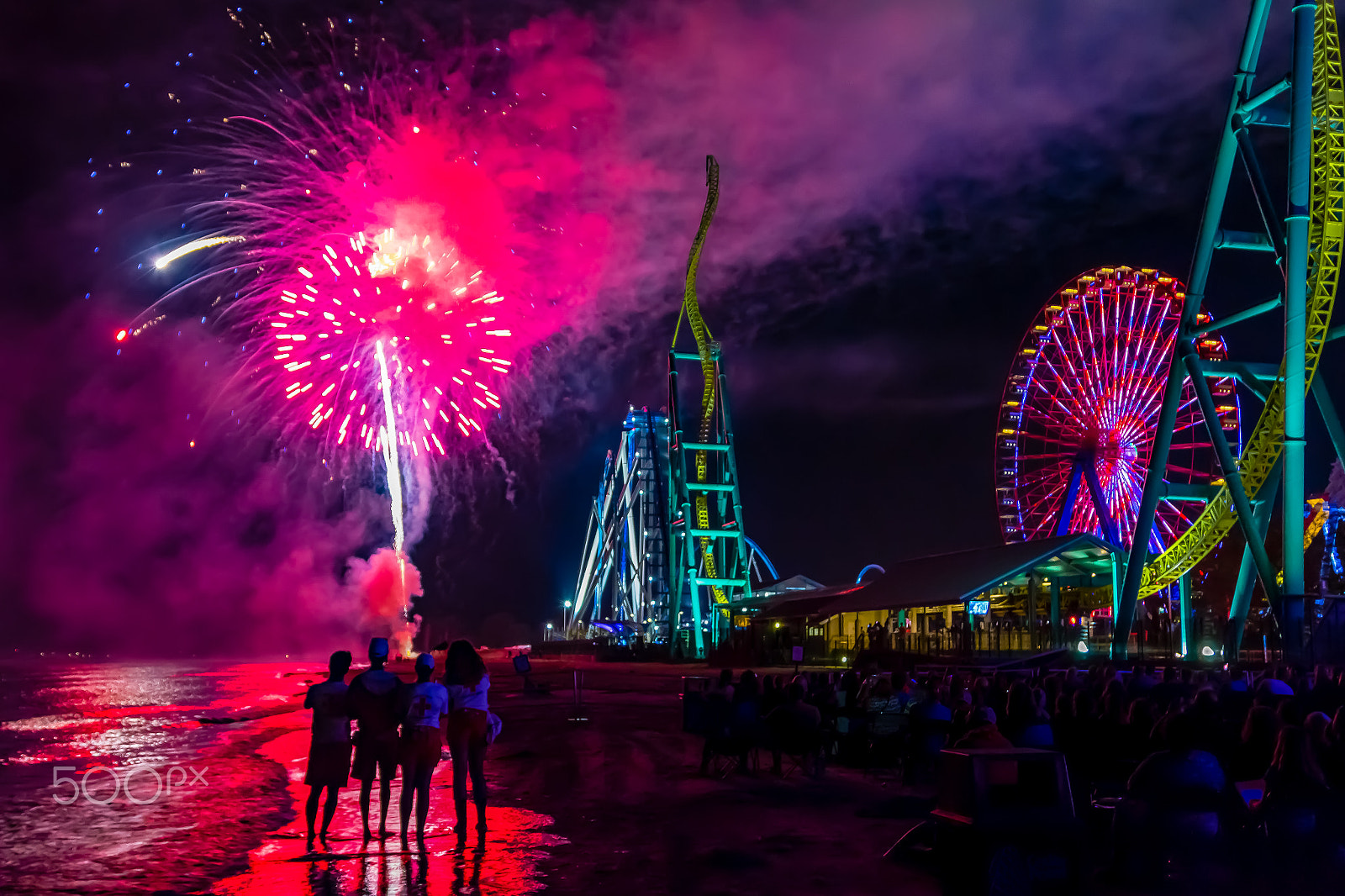 Canon EOS 100D (EOS Rebel SL1 / EOS Kiss X7) sample photo. Cedar point fireworks 2015 photography