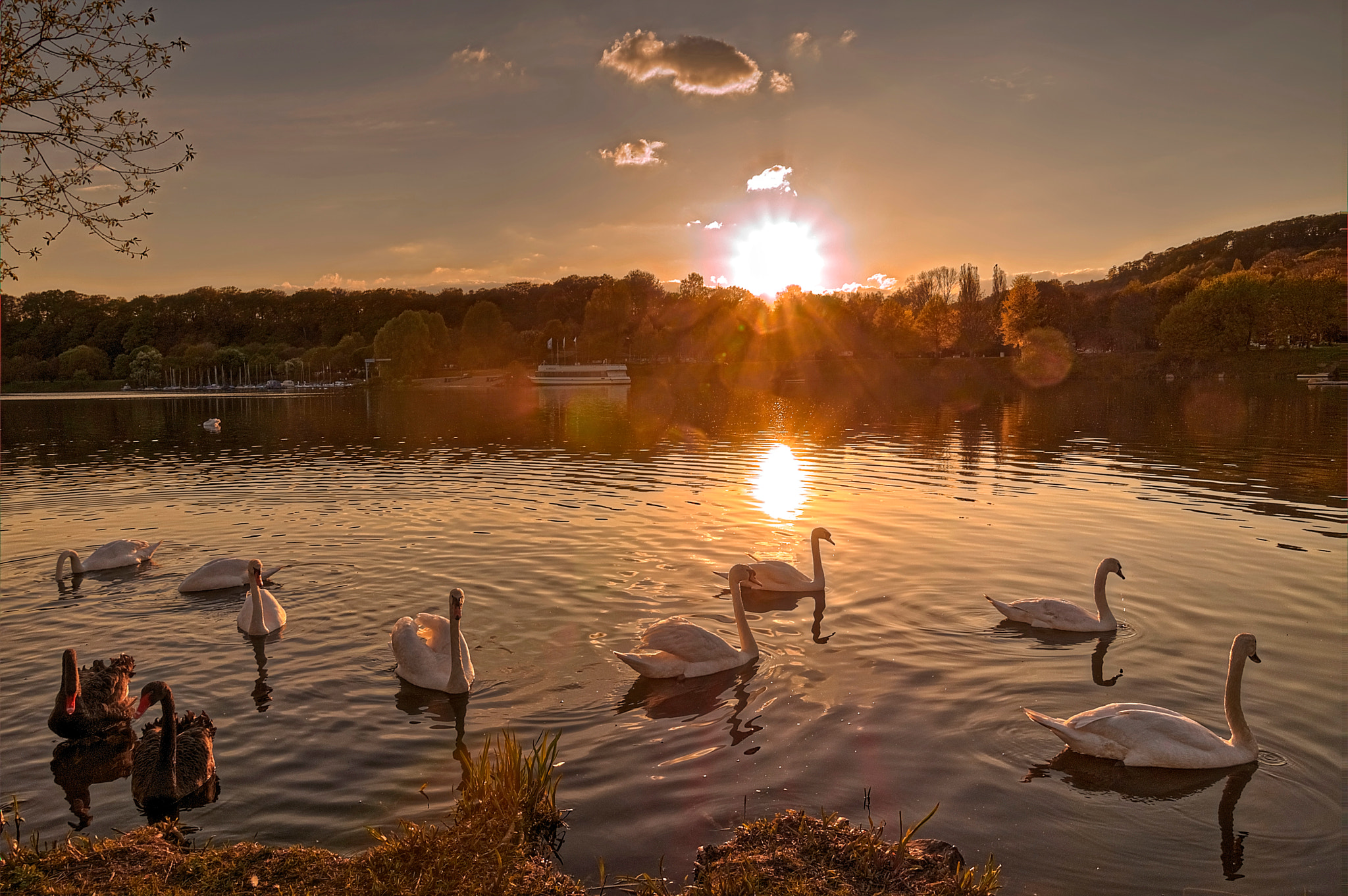 Sony DT 16-105mm F3.5-5.6 sample photo. Sunset photography