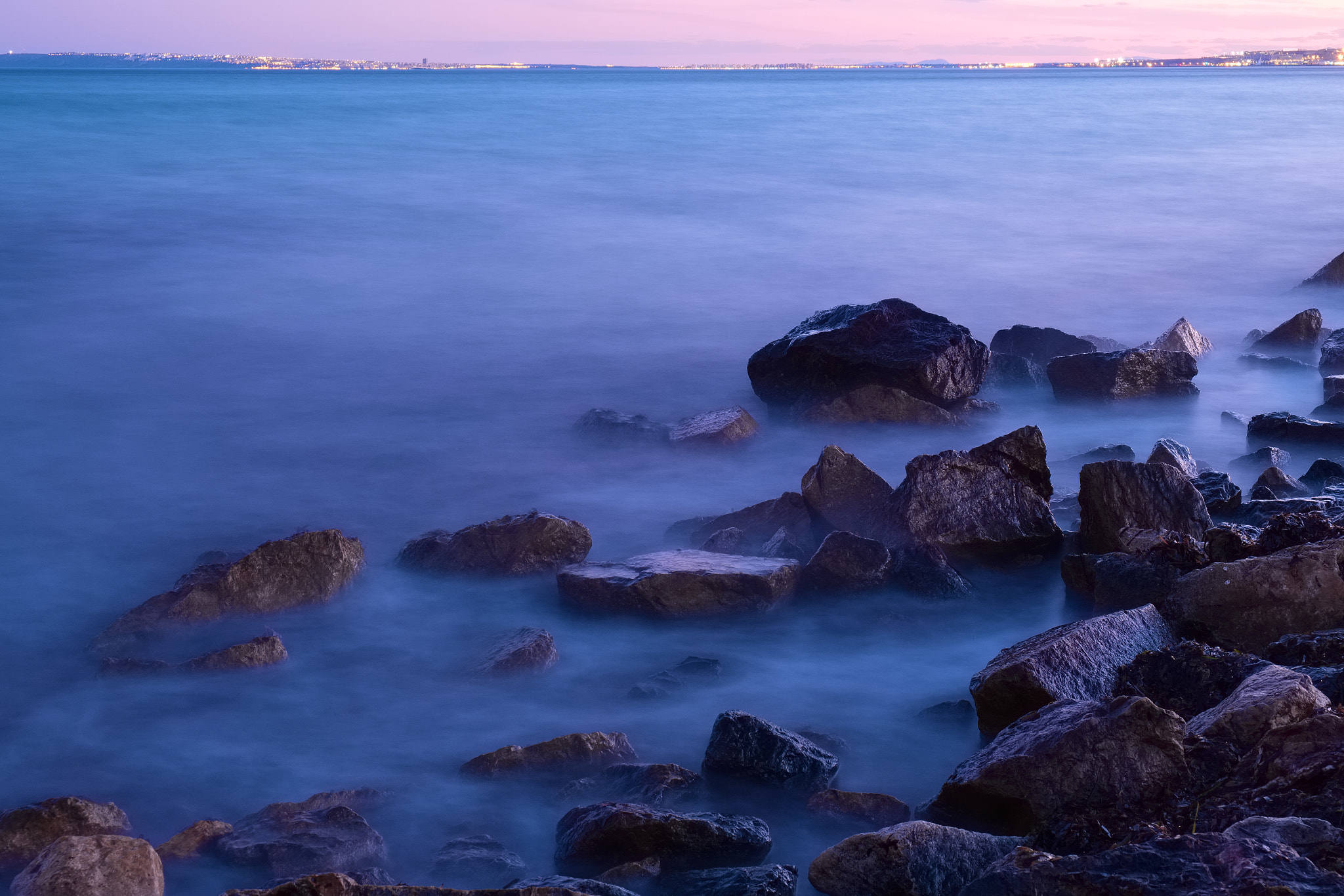 Fujifilm X-M1 + Fujifilm XF 18-55mm F2.8-4 R LM OIS sample photo. Mirando al horizonte photography