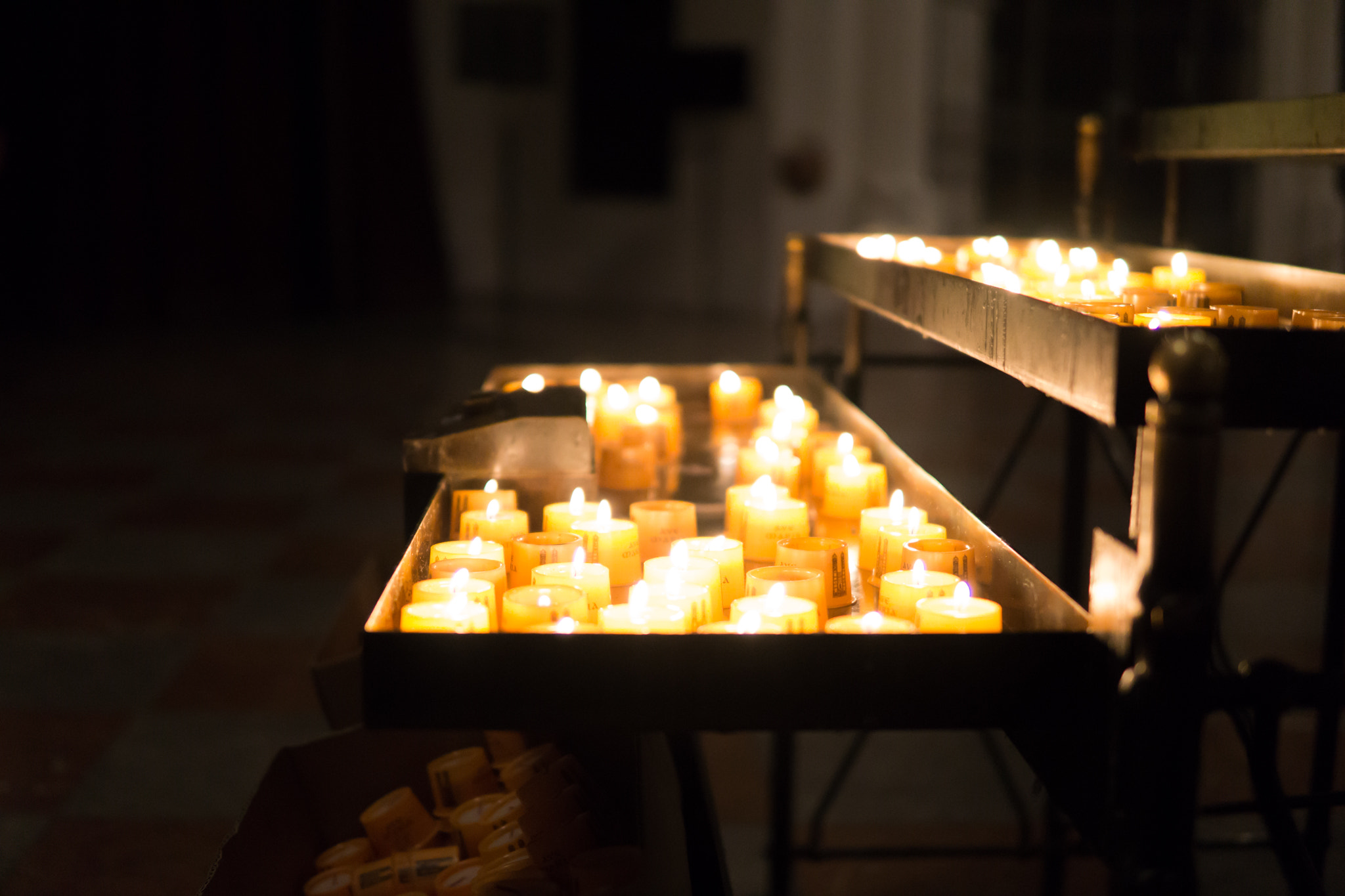 Sony a5100 sample photo. Candles photography