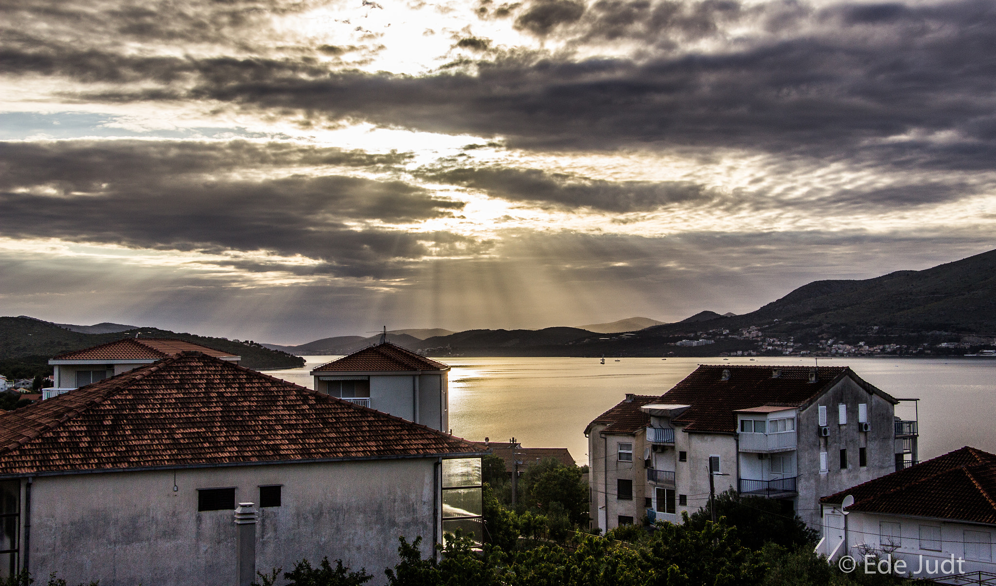Canon EF-S 18-135mm F3.5-5.6 IS STM sample photo. Beautiful trogir photography