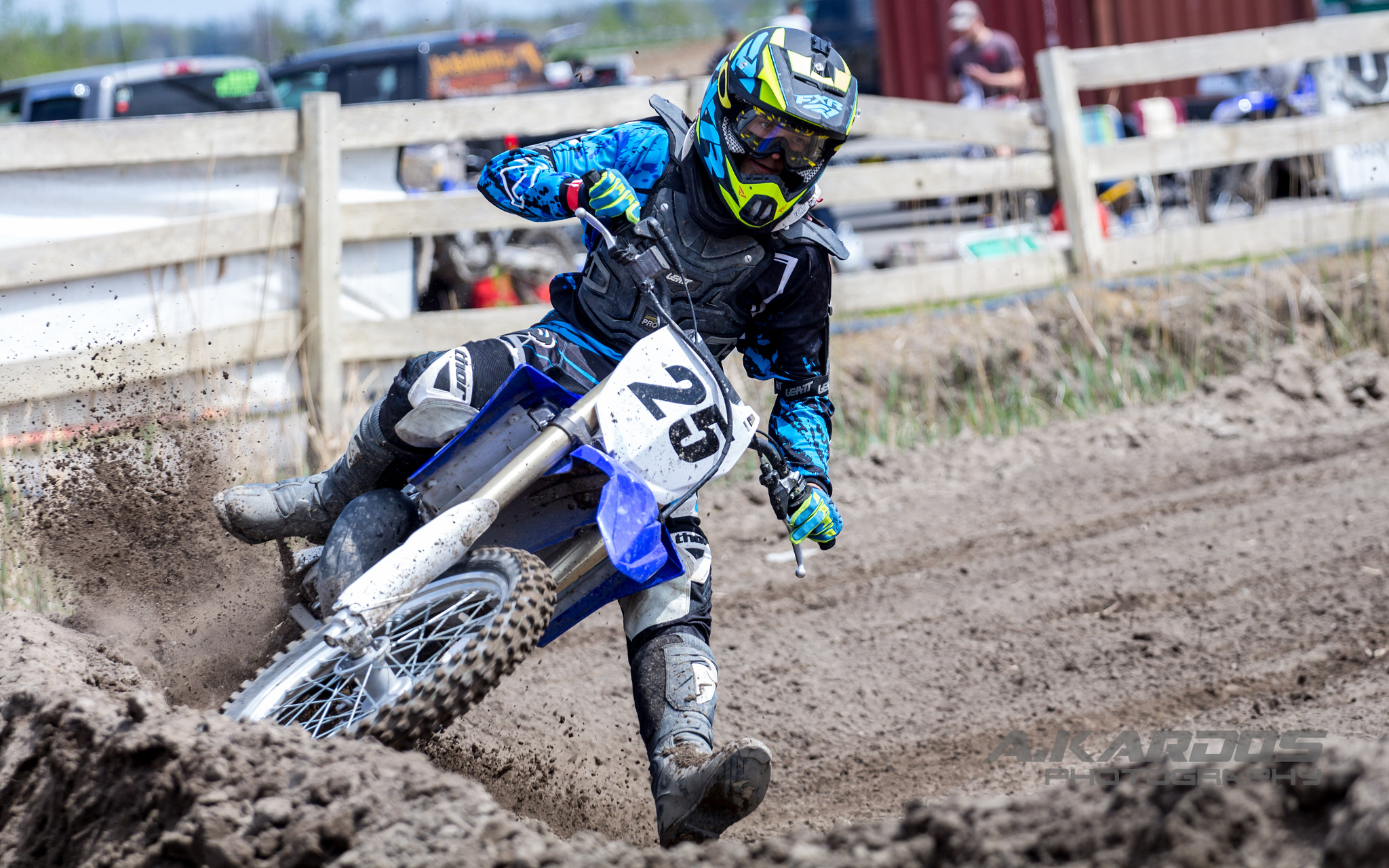 Canon EOS 700D (EOS Rebel T5i / EOS Kiss X7i) + Canon EF 70-200mm F4L USM sample photo. Xtown - motocross # 25 (2016) photography