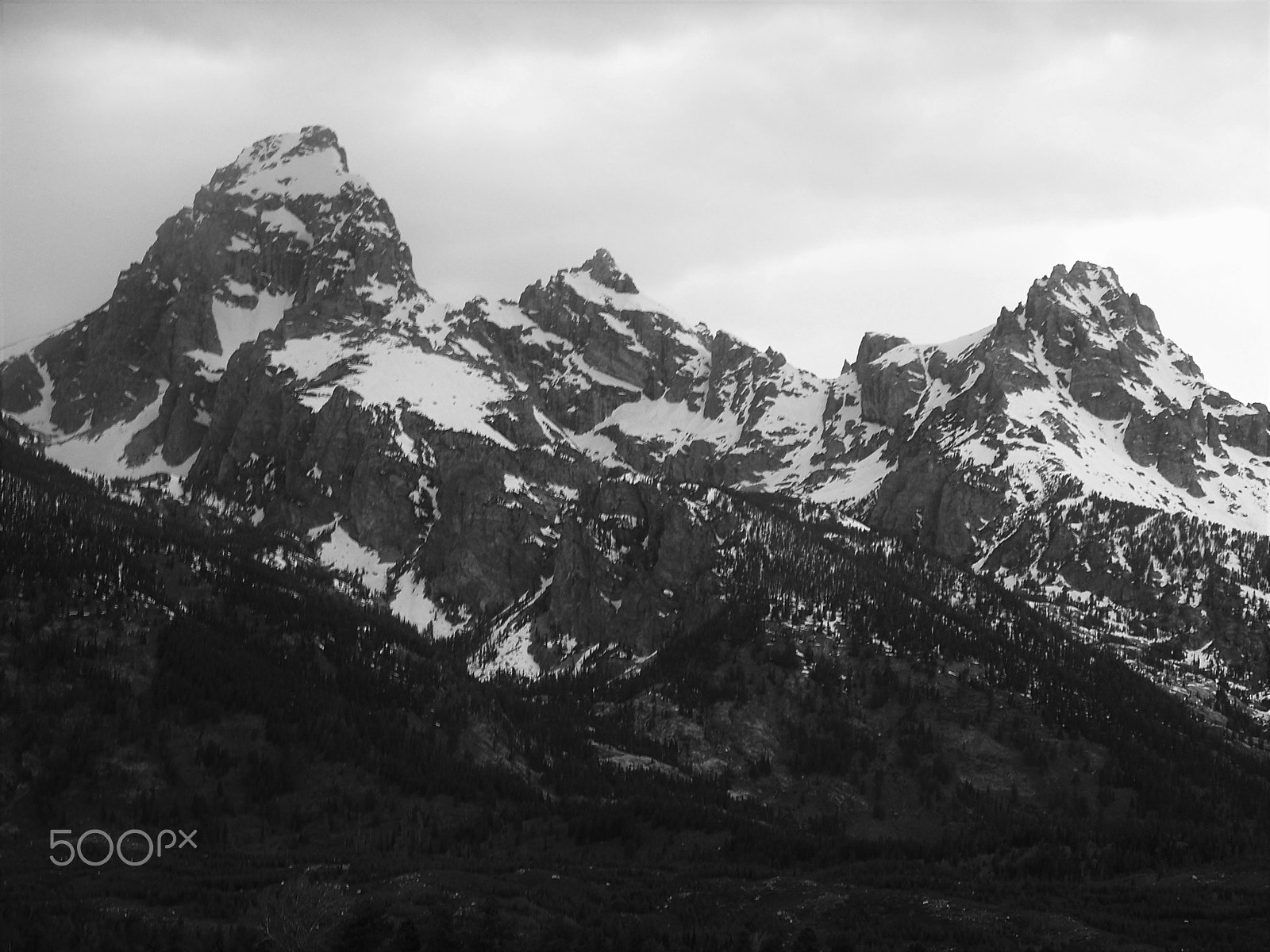 Kodak Z712 IS ZOOM DIGITAL CAMERA sample photo. Dark mountains photography