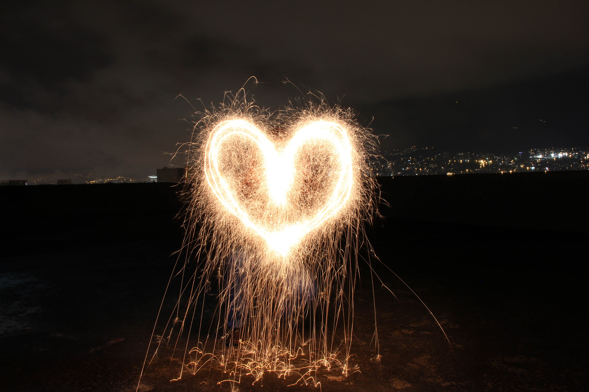 Canon EF-S 18-135mm F3.5-5.6 IS STM sample photo. All you need is love, and a fire´s hearth photography